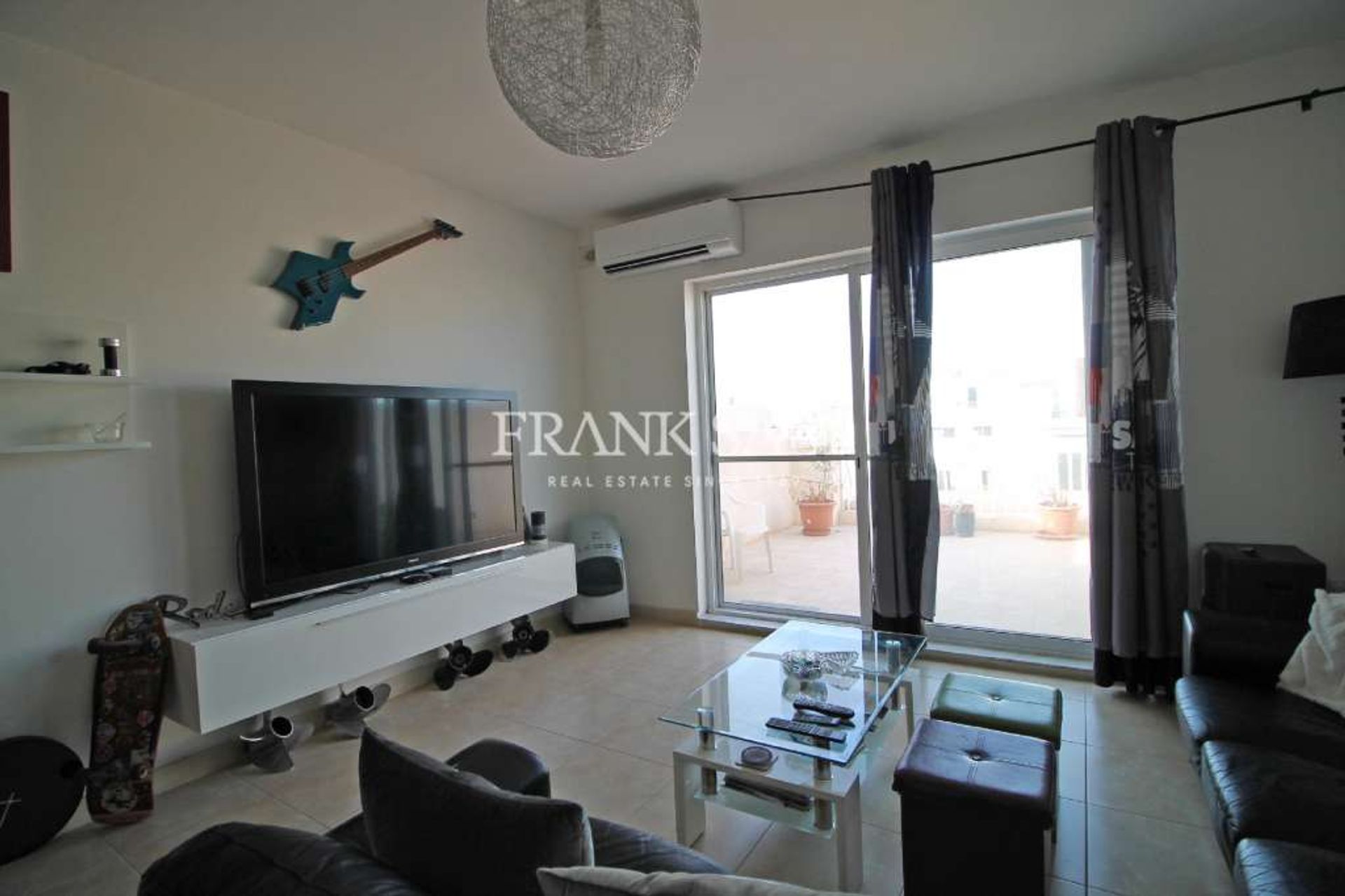 Condominium dans Tal-Mejda, Is-Swieqi 11550957