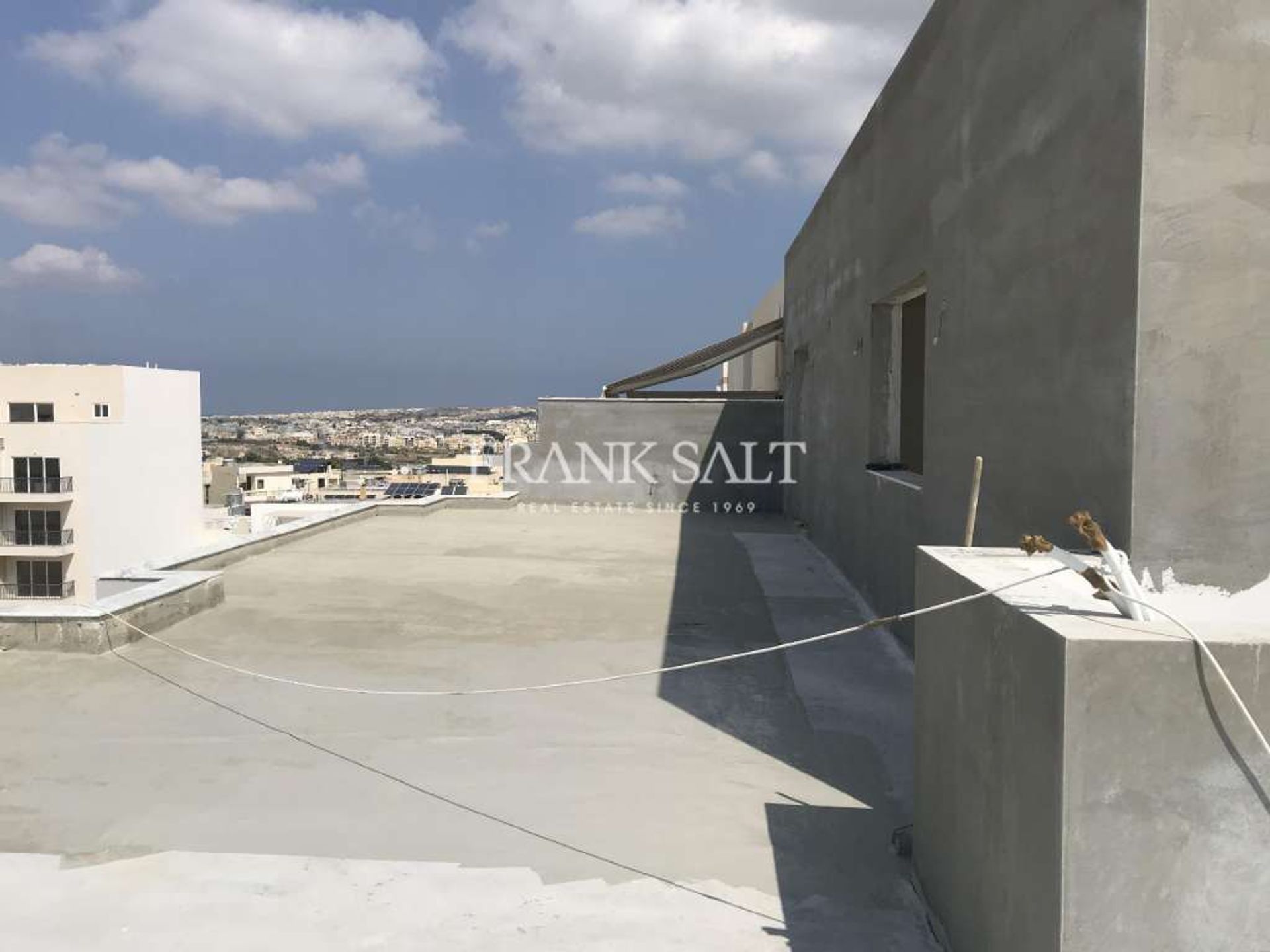 عمارات في زيبوج, زيبوج 11552191