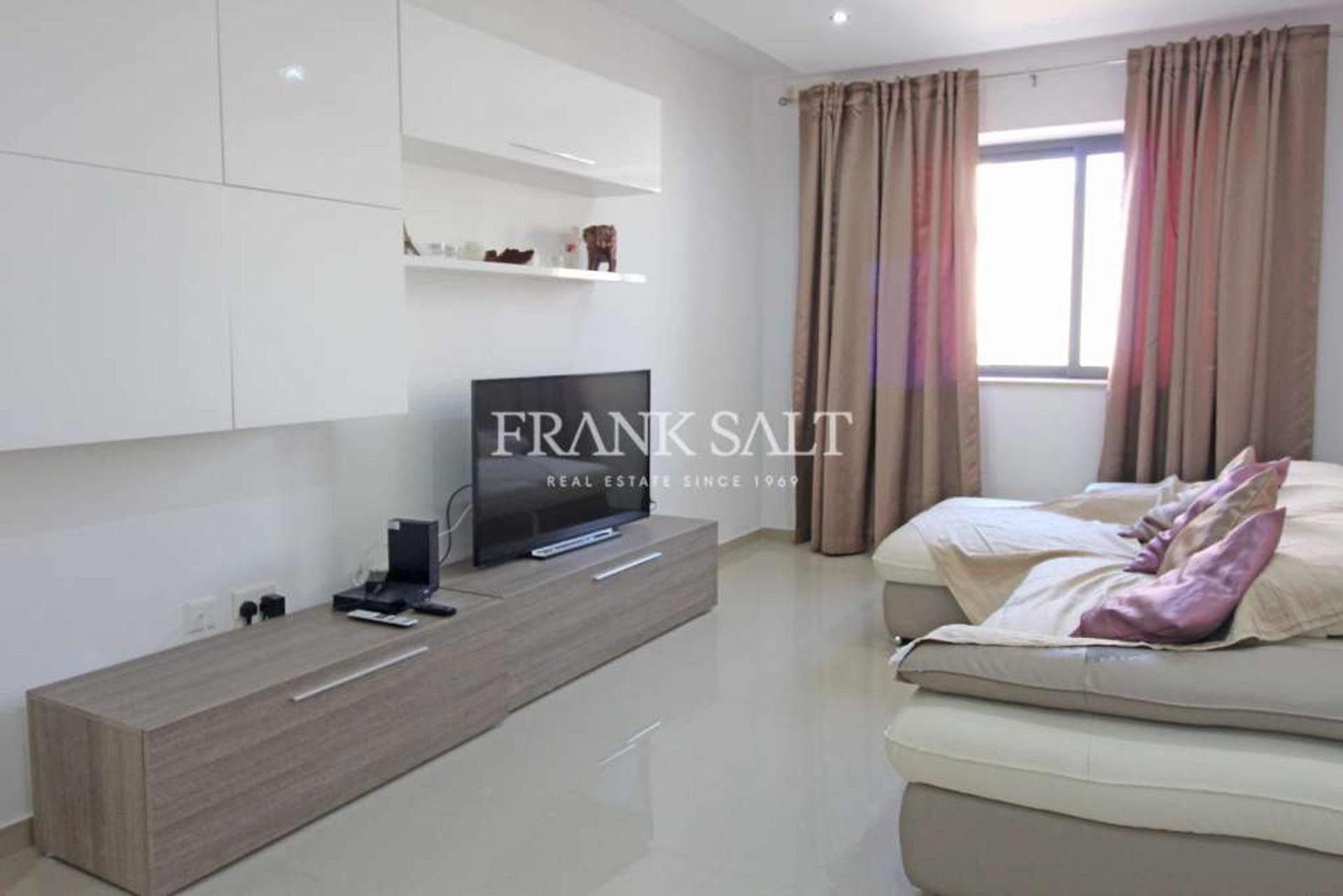 Condominio en Kalkara,  11552208