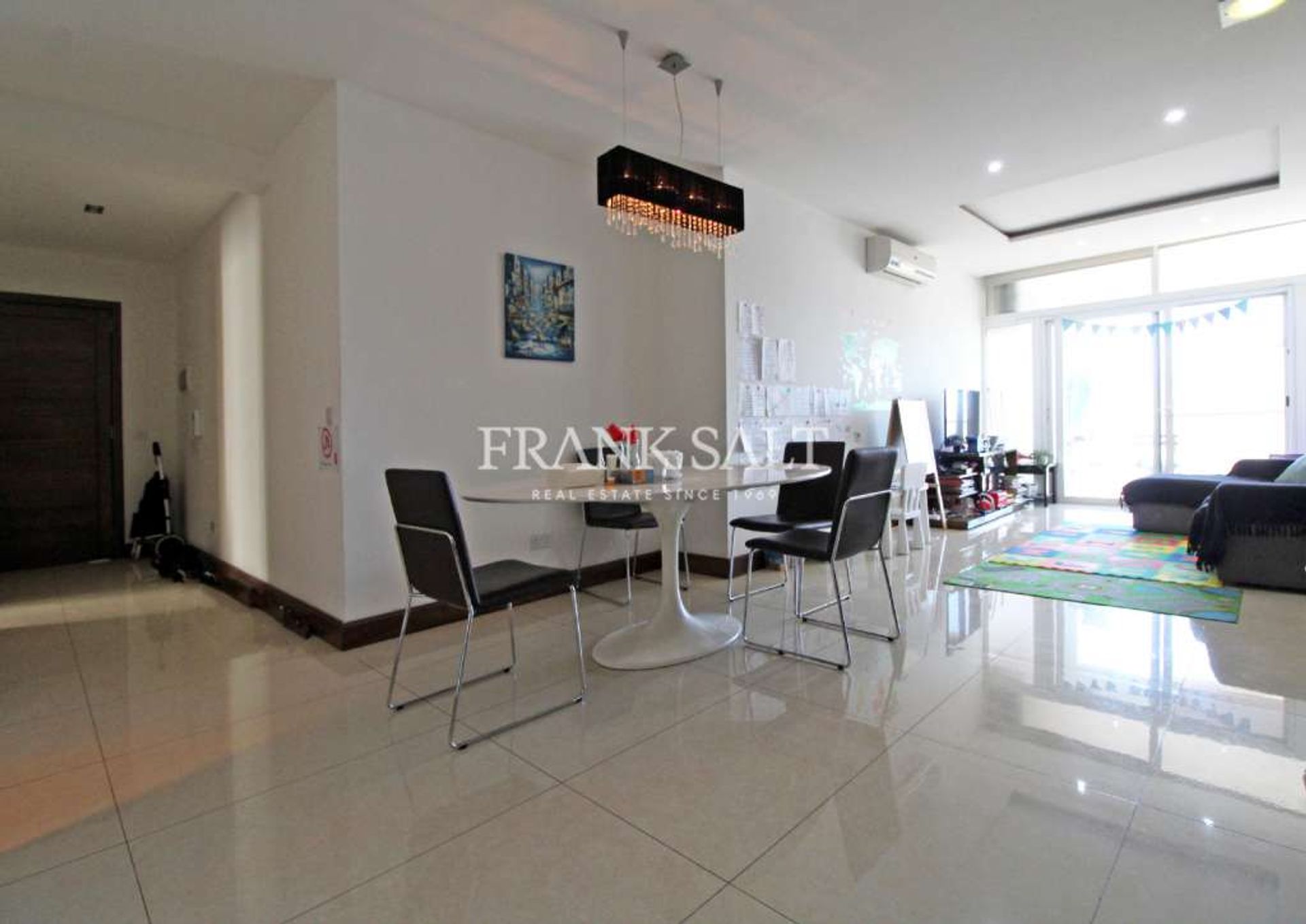 Condominium in Attard,  11553032