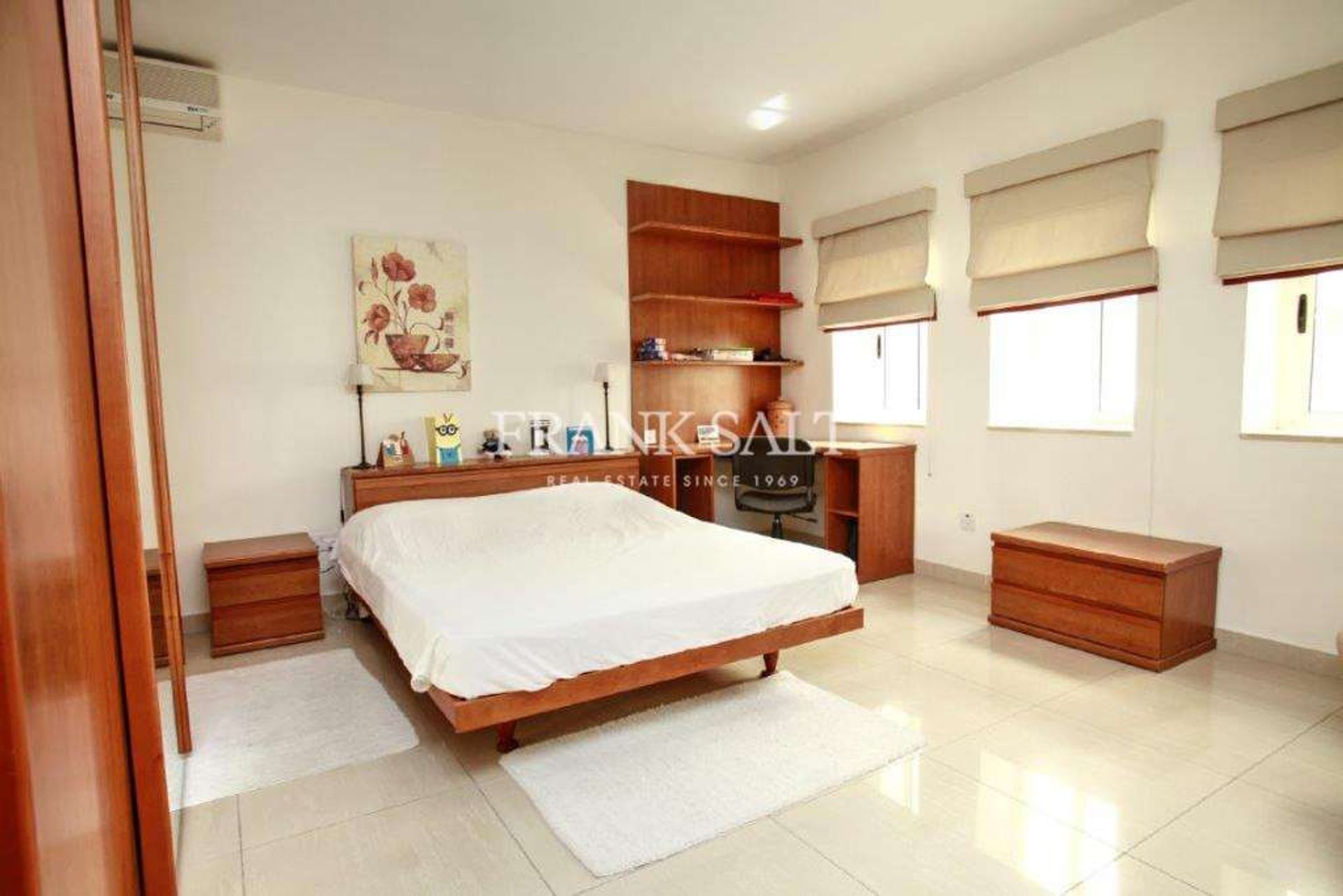 Condominium in San Giljan, San Giljan 11553066