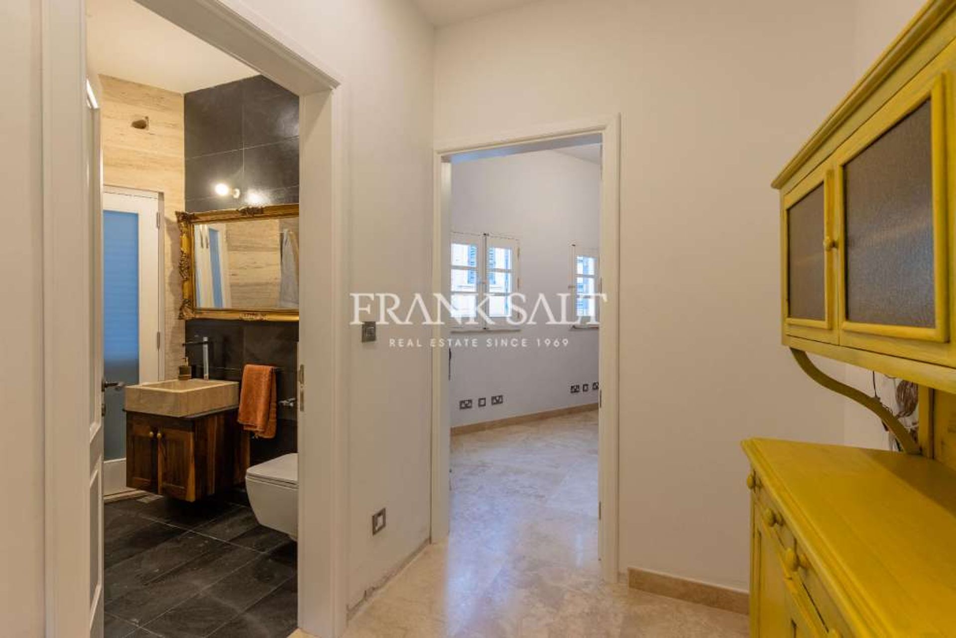 Hus i Sliema,  11553111