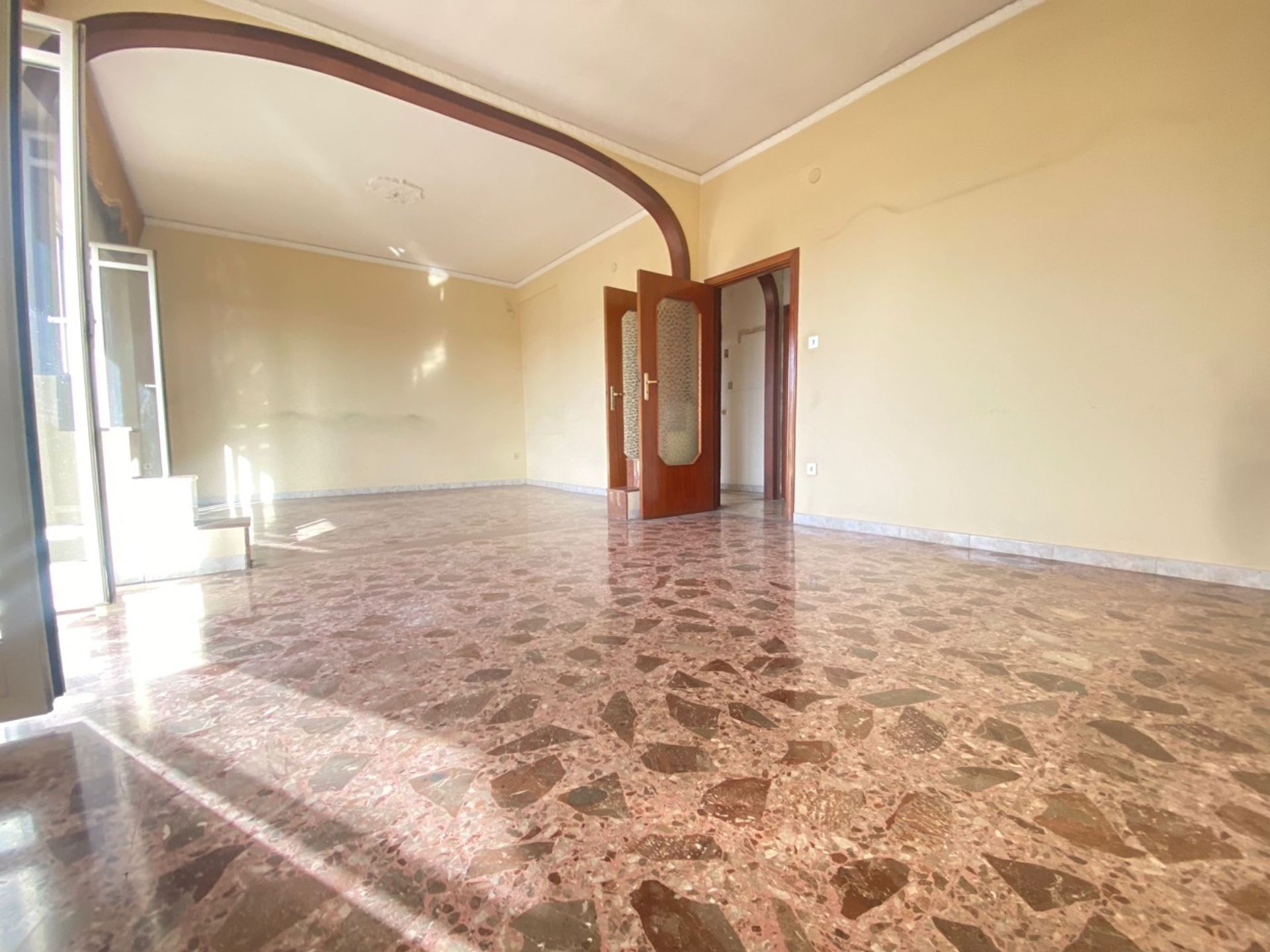 Condominium in Campagna, Campania 11553396