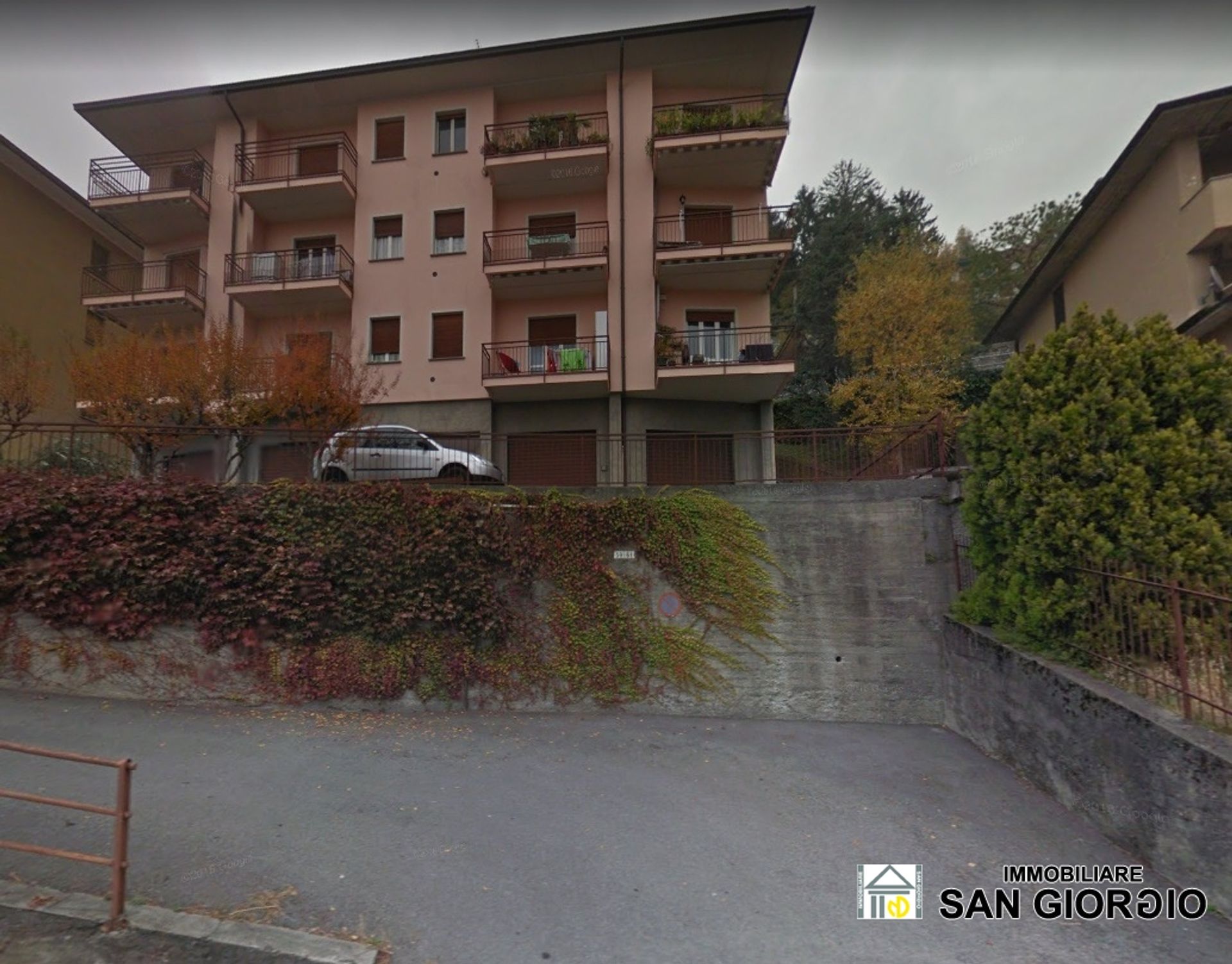 Condominium dans Perledo, Lombardy 11553580