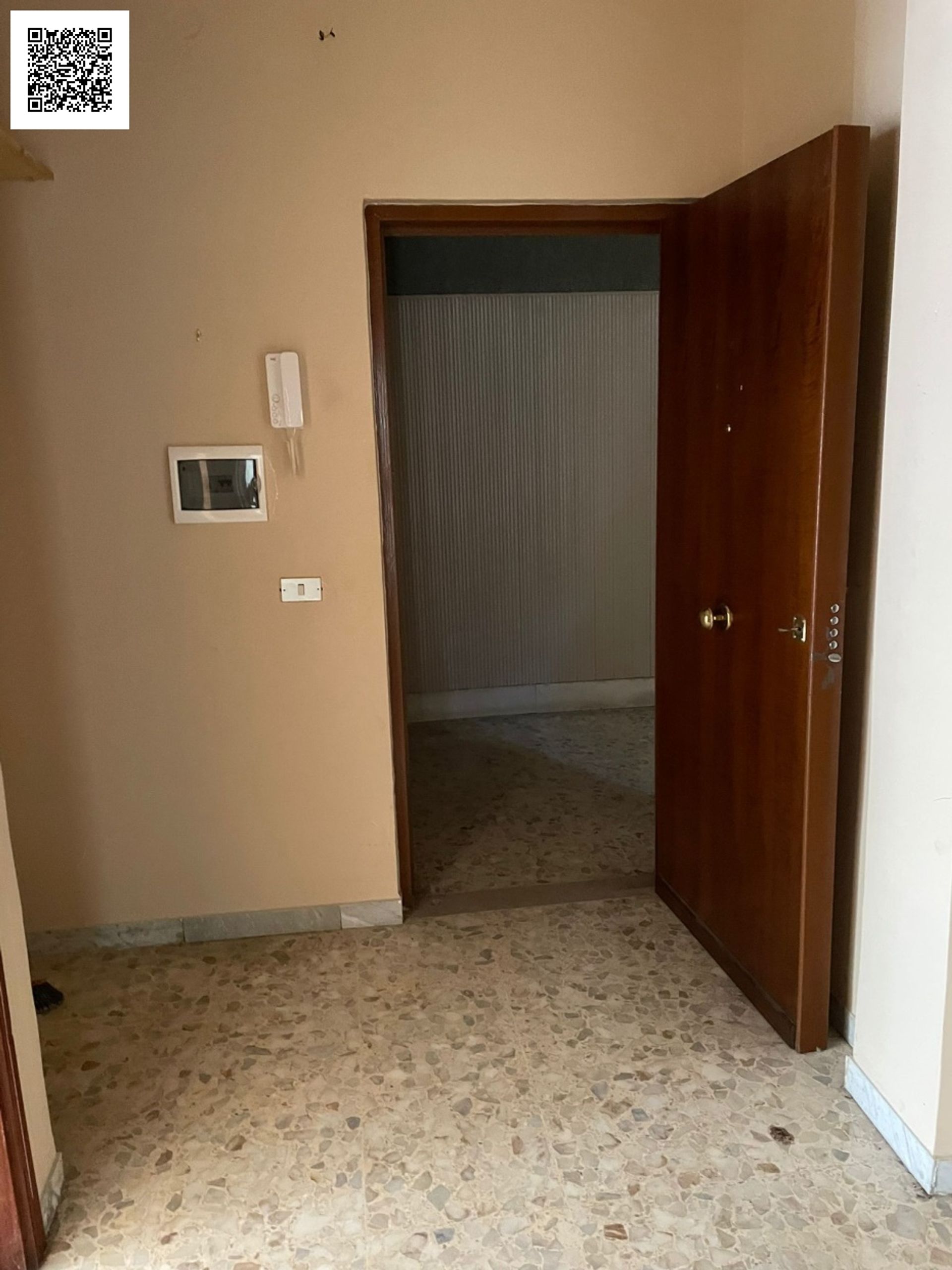 Kondominium di Acerra, kampanye 11554388