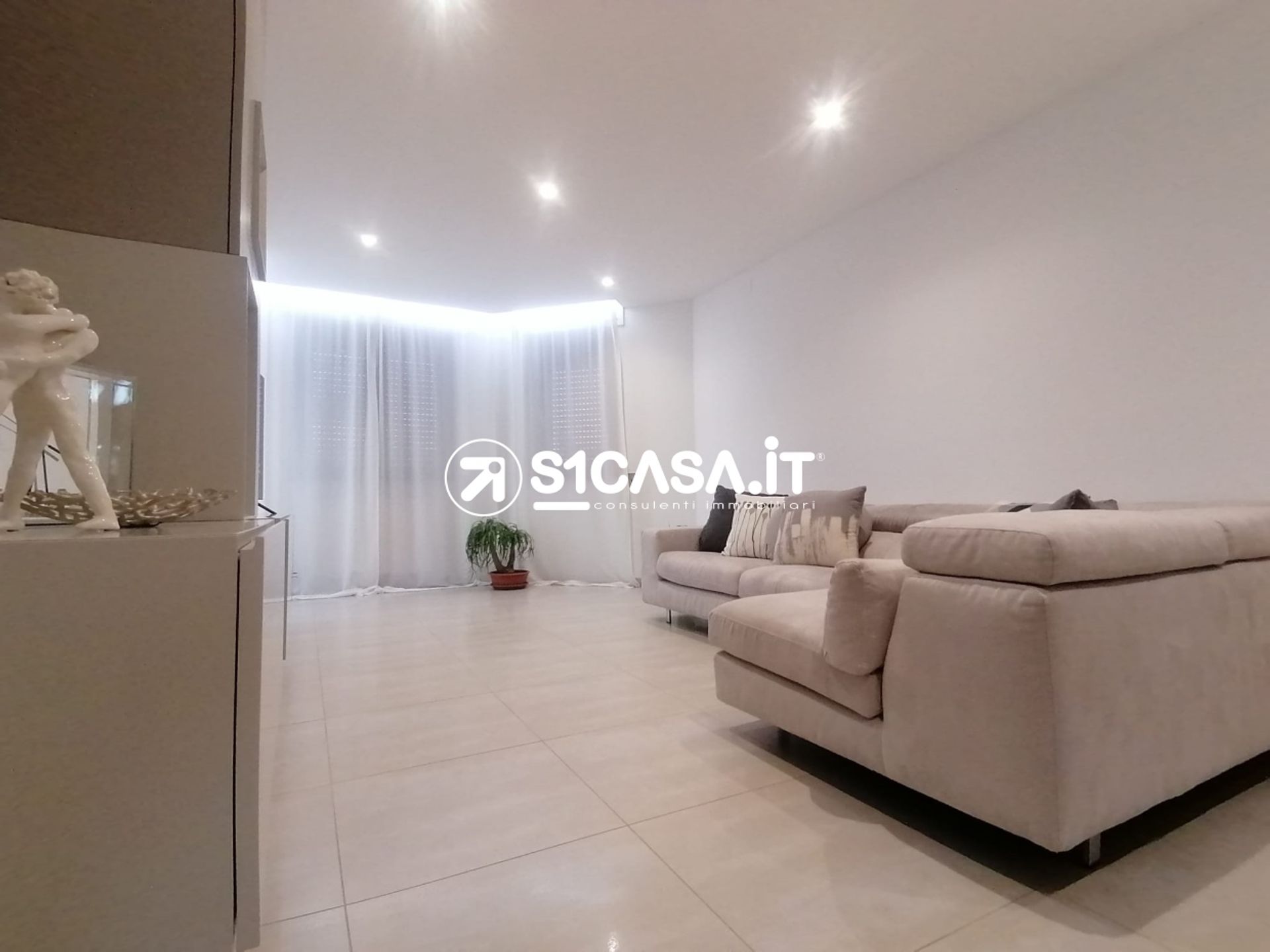 Condominium dans , Apulia 11554533