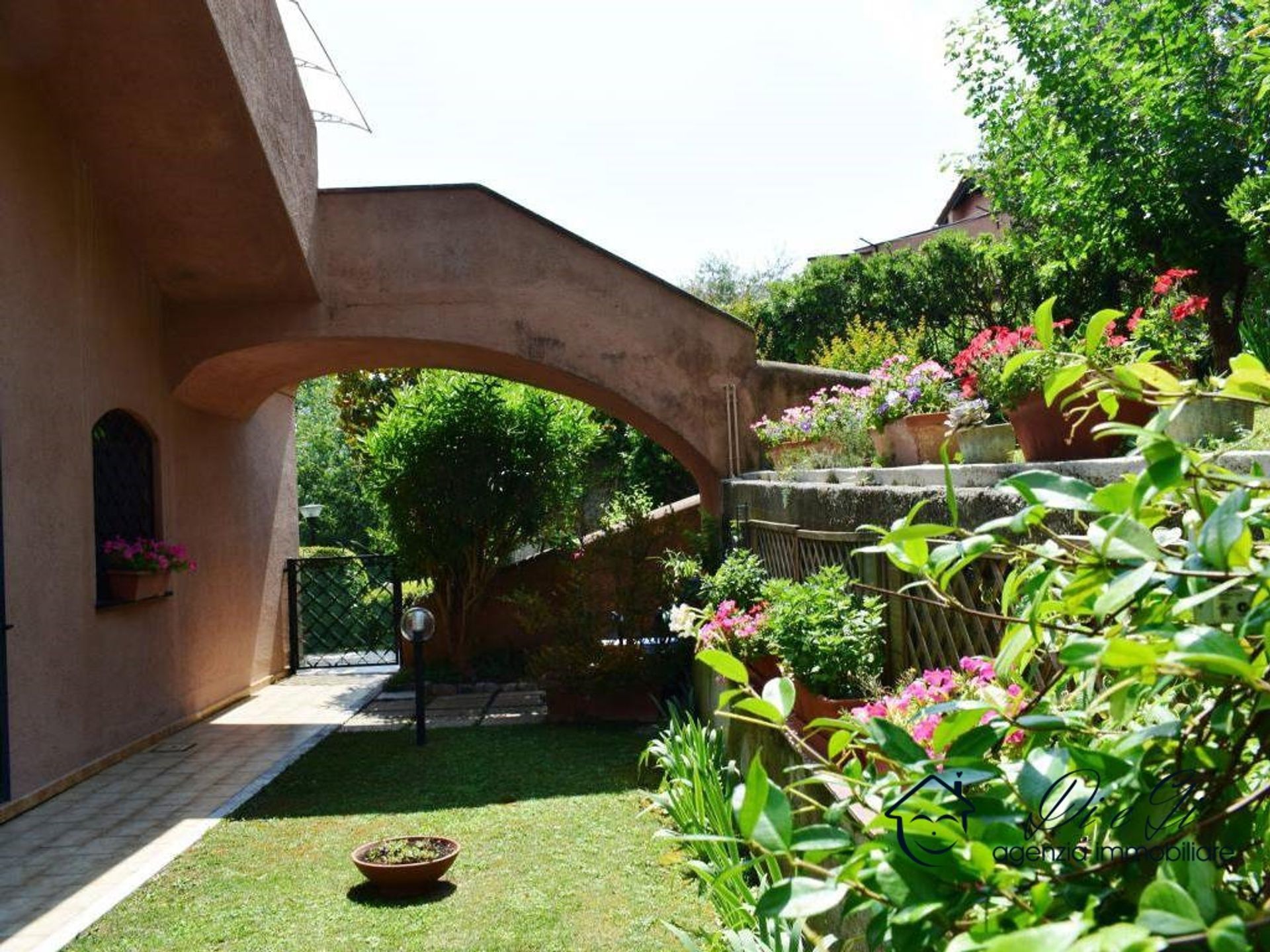 Condominium in Garlenda, Liguria 11555026