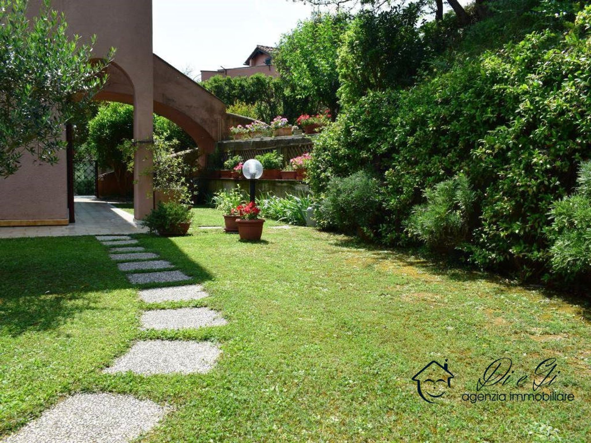 Condominio nel Garlenda, Liguria 11555026