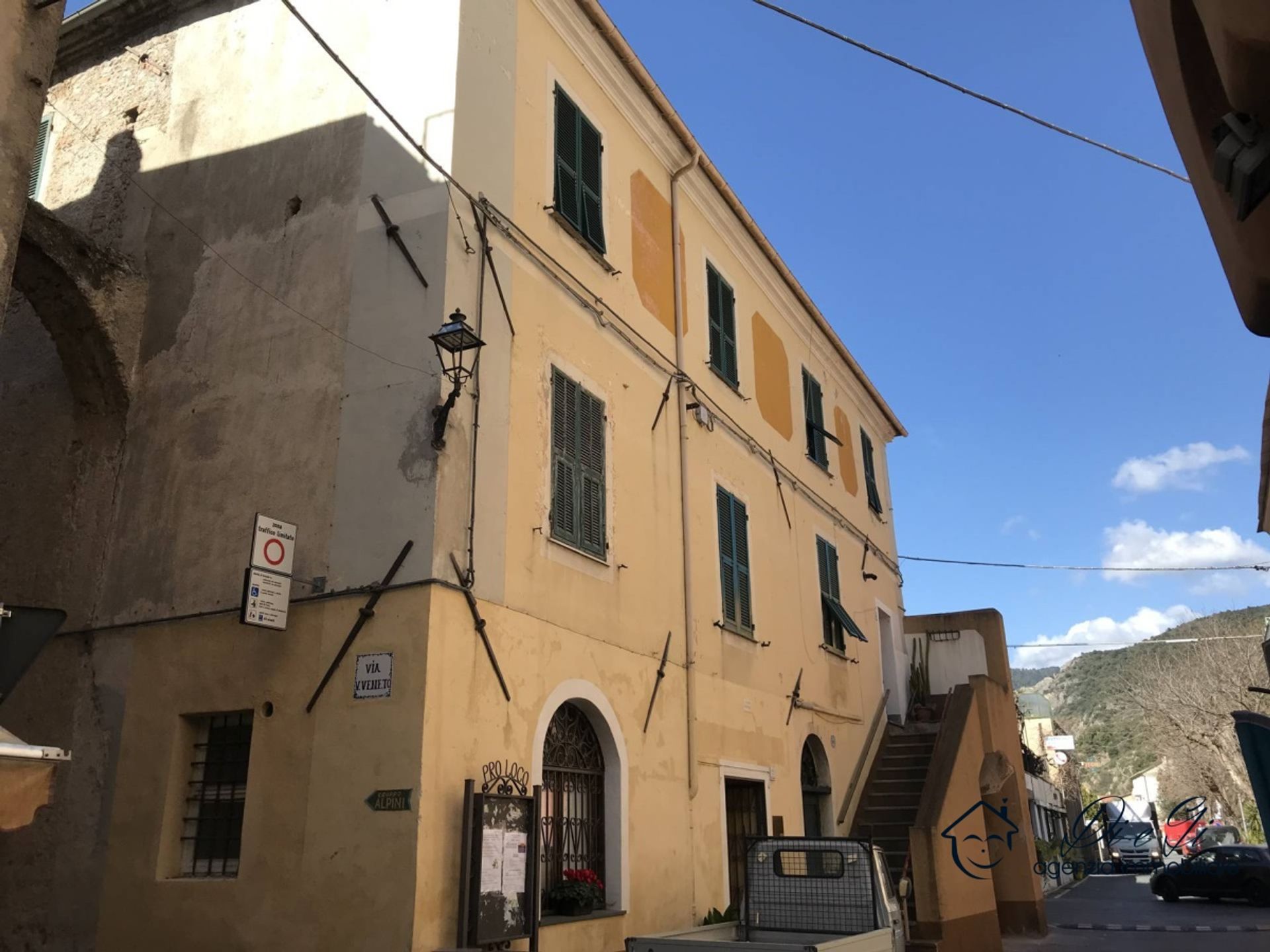 rumah dalam Cisano sul Neva, Liguria 11555035