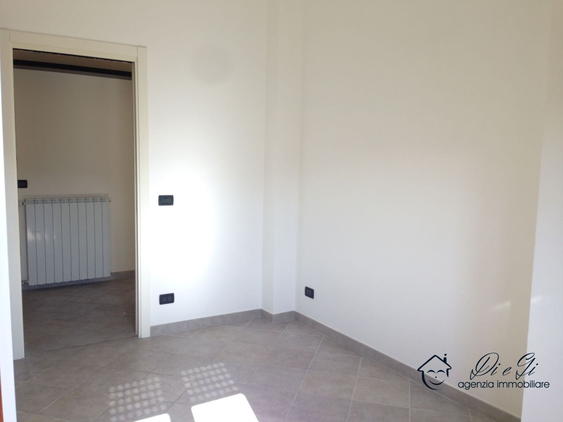 Condominio nel Garlenda, Liguria 11555039