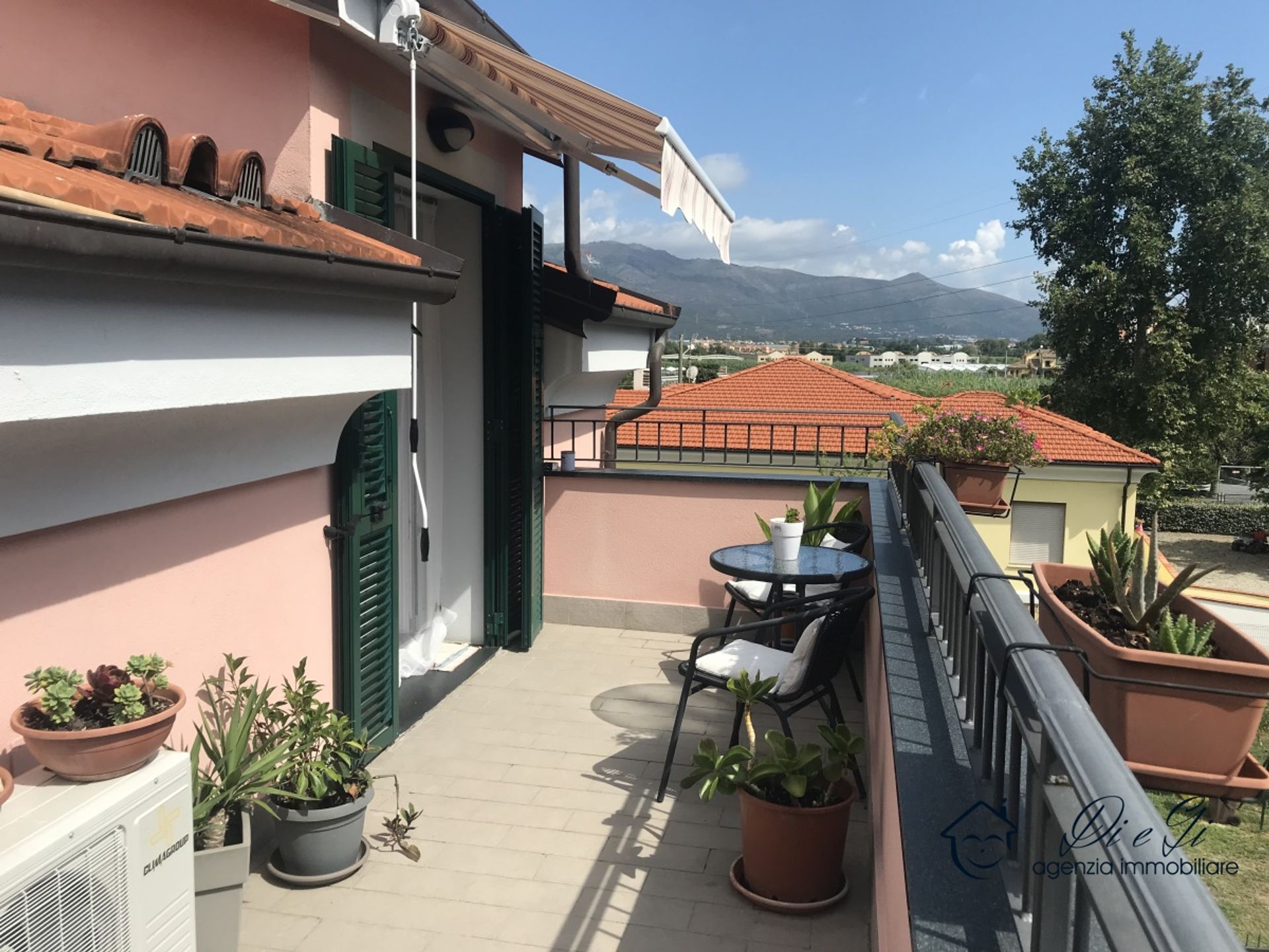 Condominio en , Liguria 11555046