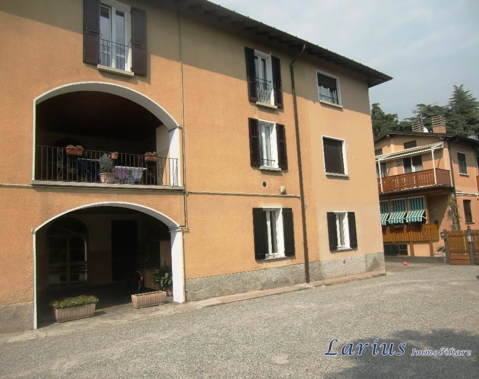 Condominium dans , Lombardy 11555177