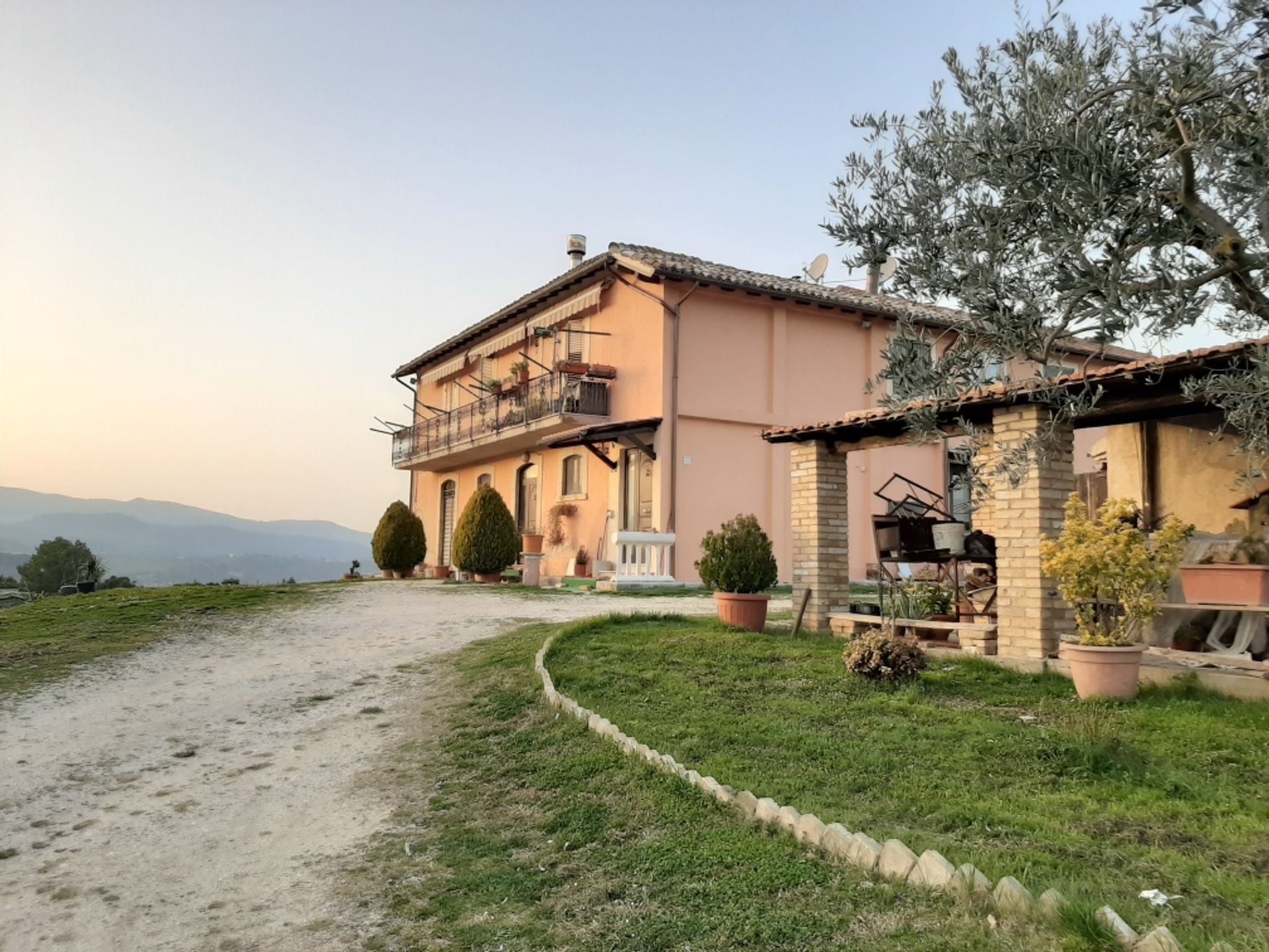 House in Spoleto, Umbria 11598673