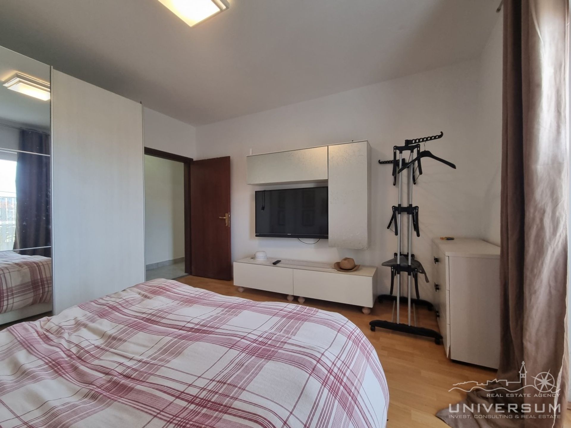 Condominio en Umag, Istria County 11601094