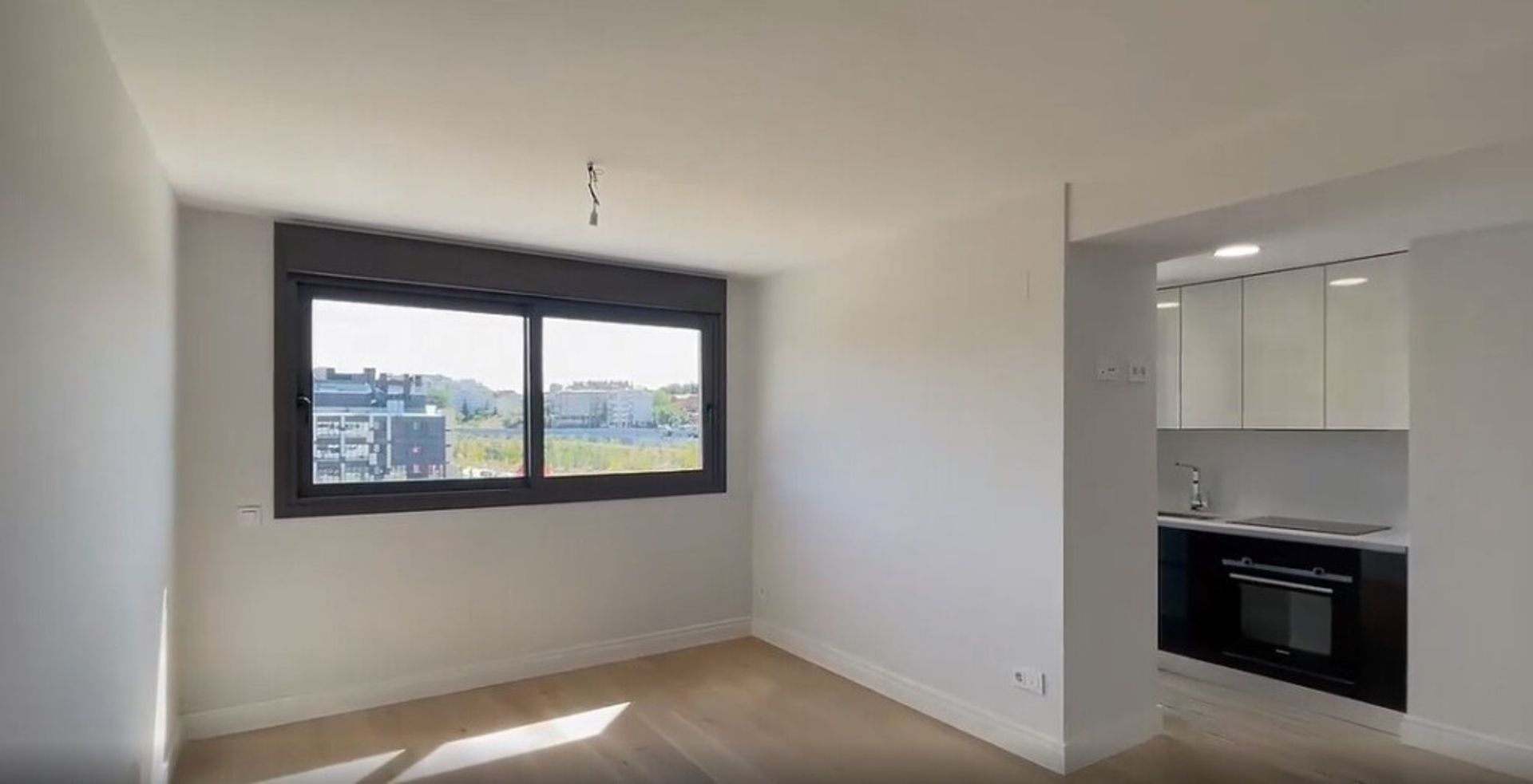 Condominio en Madrid, Comunidad de Madrid 11611053