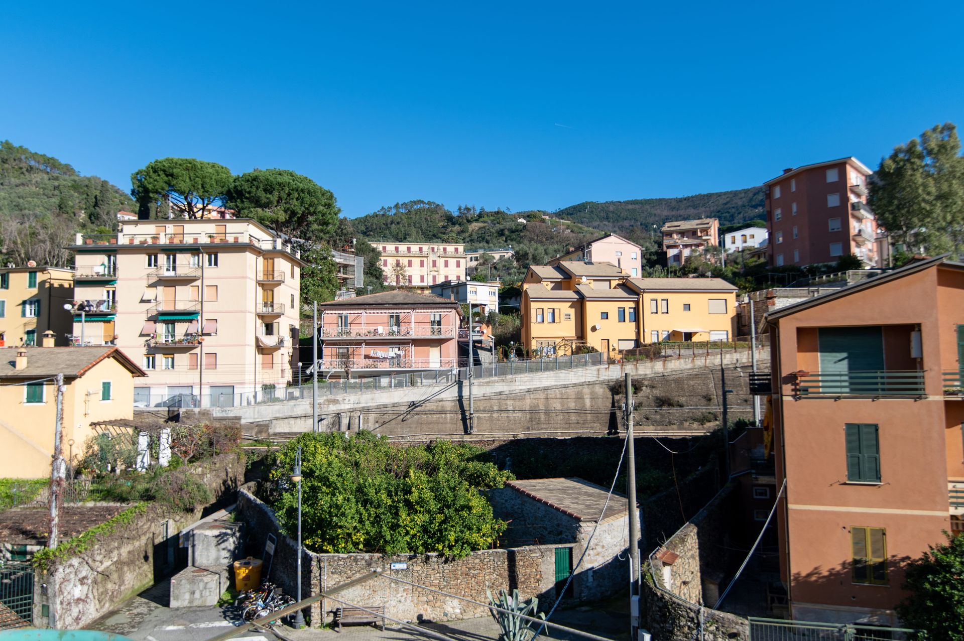 Borettslag i Monterosso al Mare, Liguria 11611600