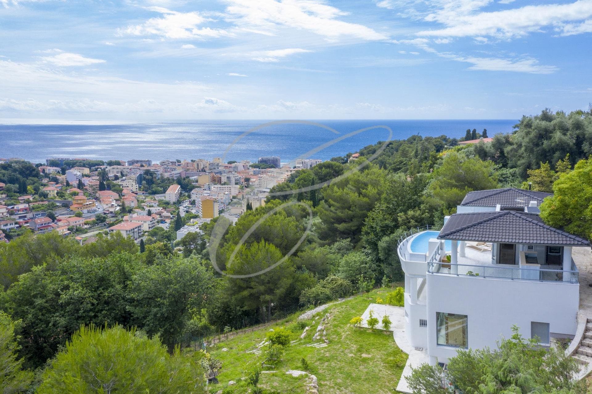 rumah dalam Roquebrune, Provence-Alpes-Côte d'Azur 11613505