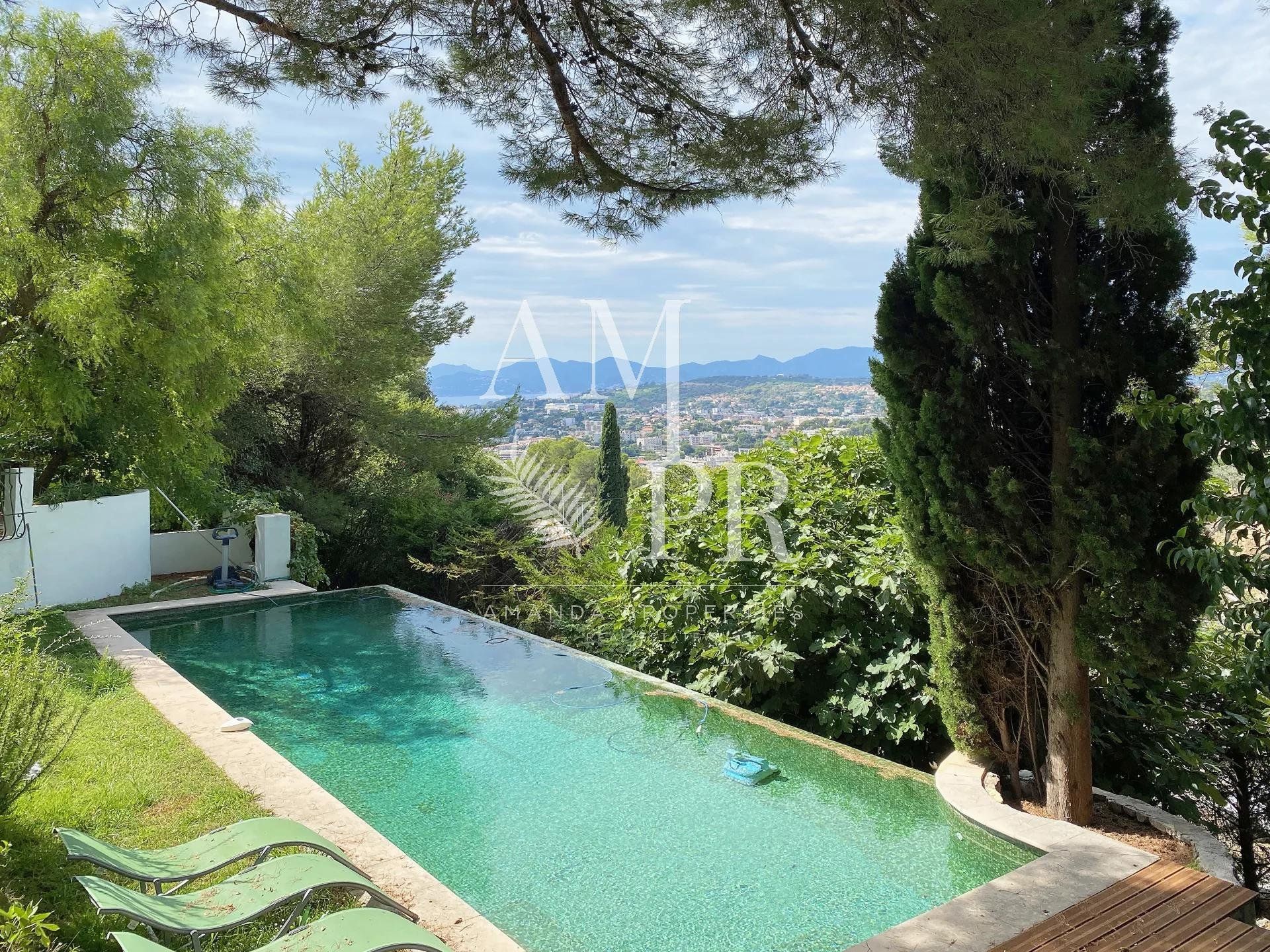 Будинок в Le Cannet, Provence-Alpes-Côte d'Azur 11614456