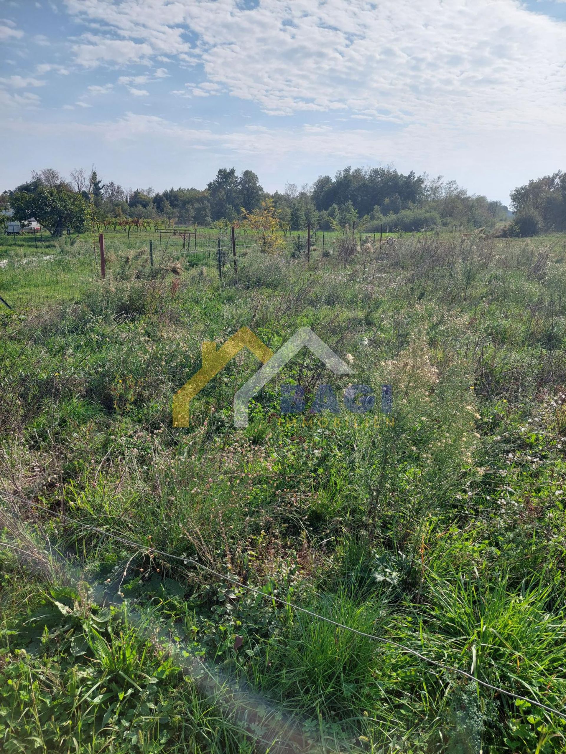 Land in Marčana, Istria County 11615288