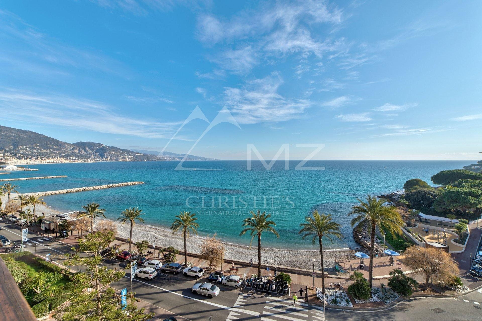 公寓 在 Roquebrune, Provence-Alpes-Cote d'Azur 11618266