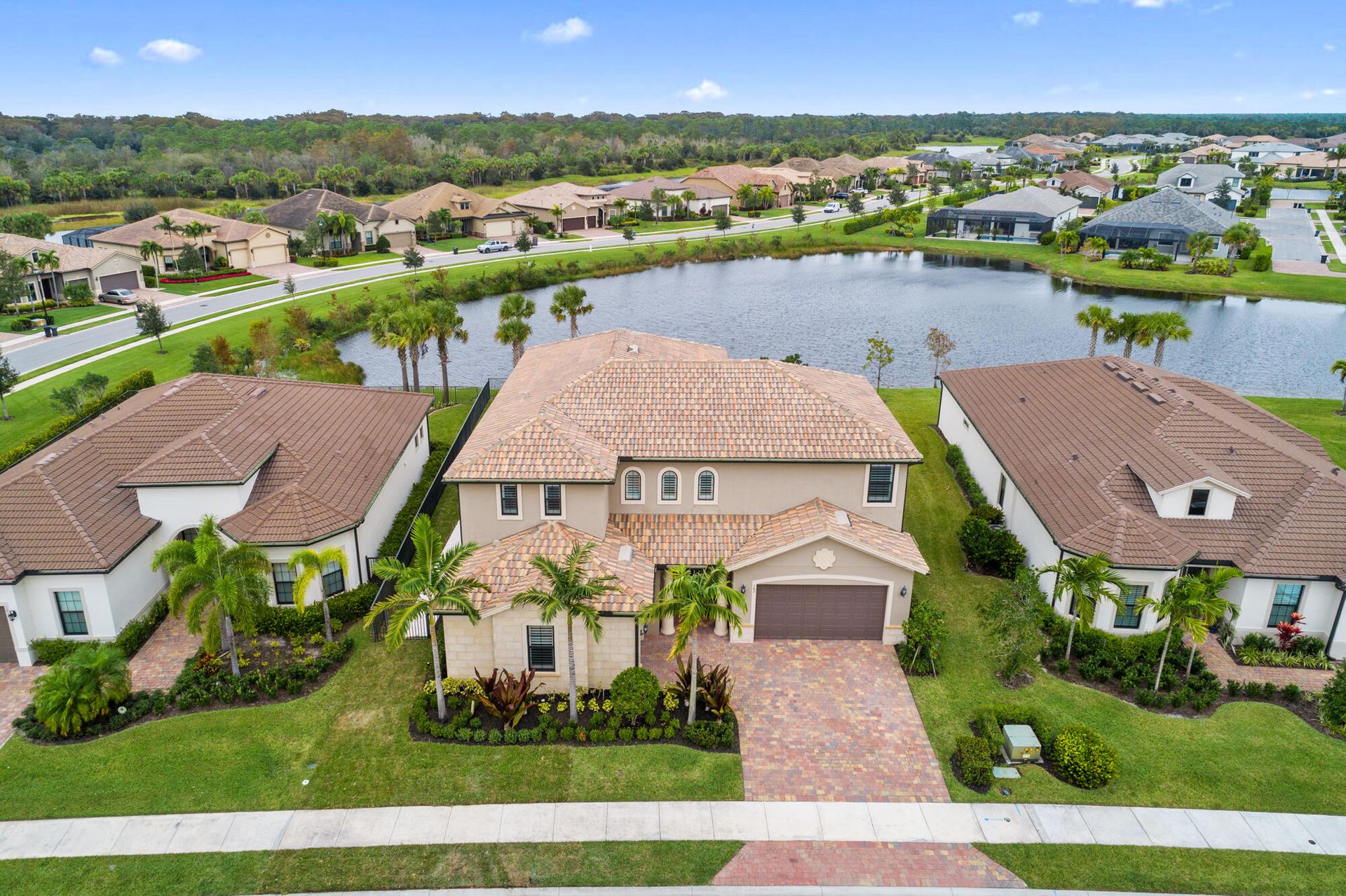 жилой дом в Limestone Creek, Florida 11620934