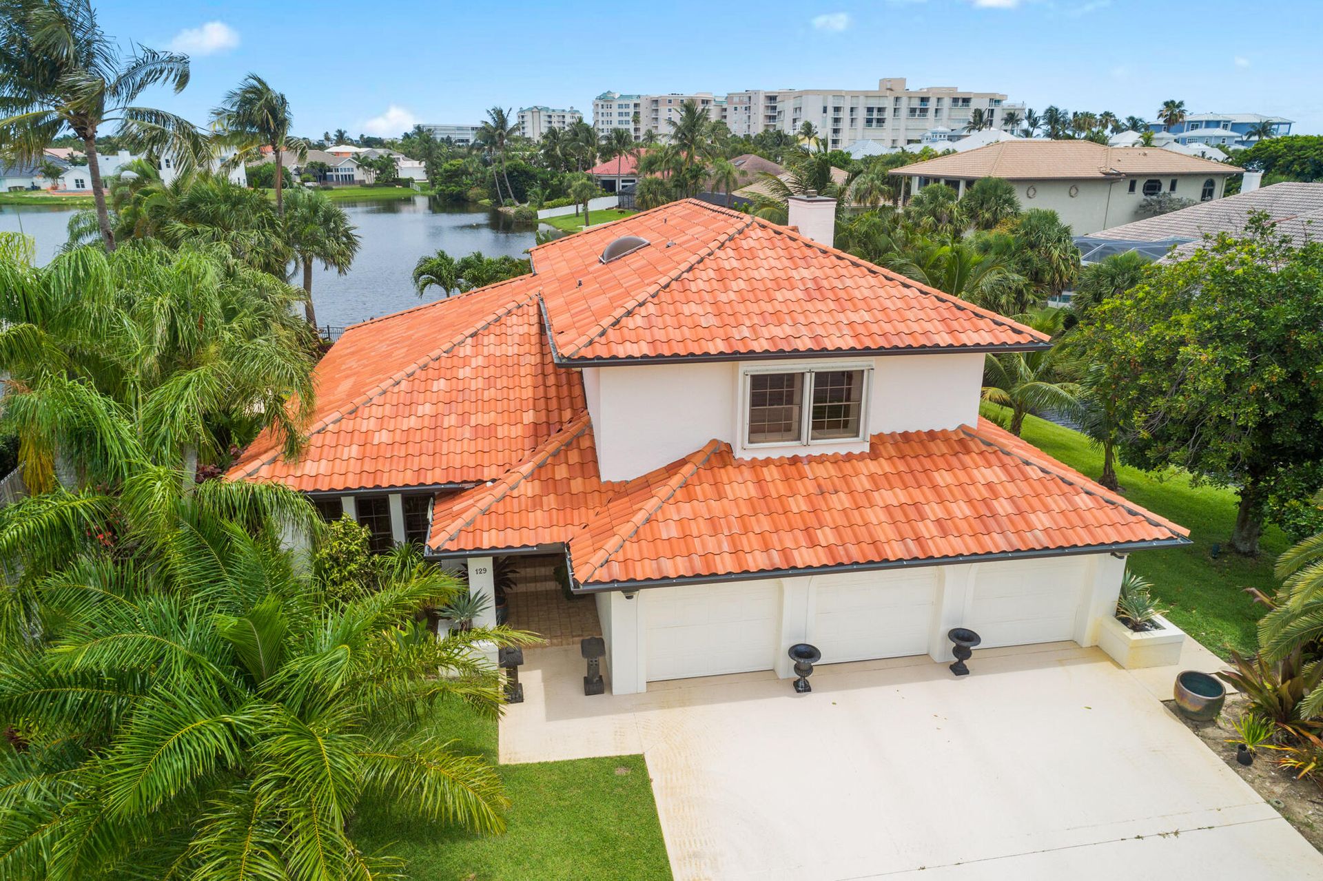 بيت في Jupiter Inlet Colony, Florida 11621006