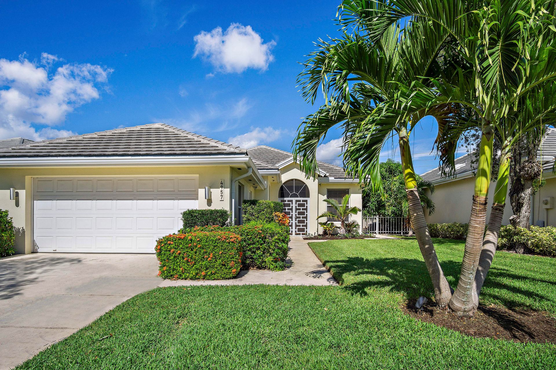 House in Port Salerno, Florida 11621170