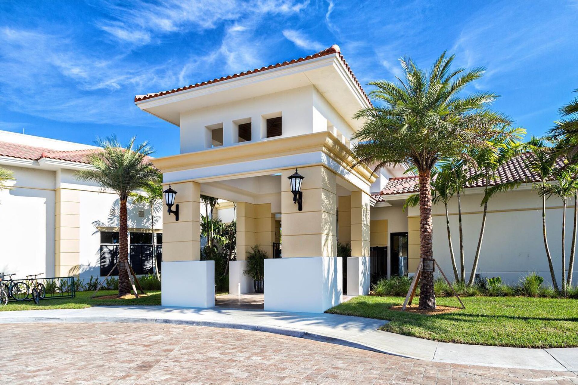 House in West Palm Beach, Florida 11621173