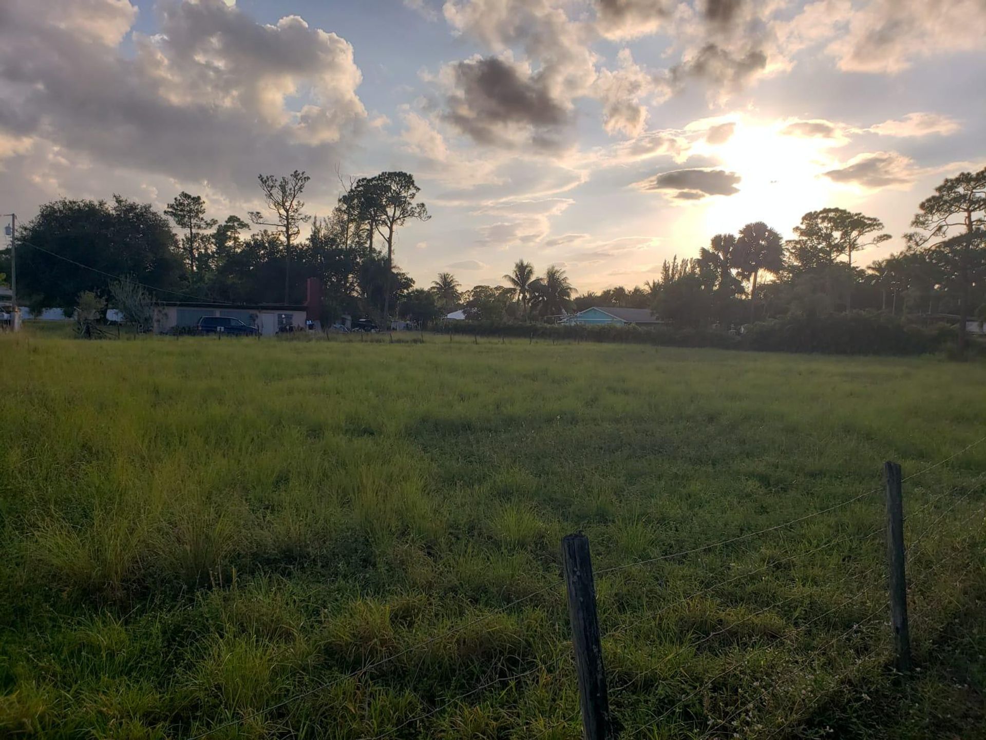 House in Rainbow Lakes, Florida 11621175