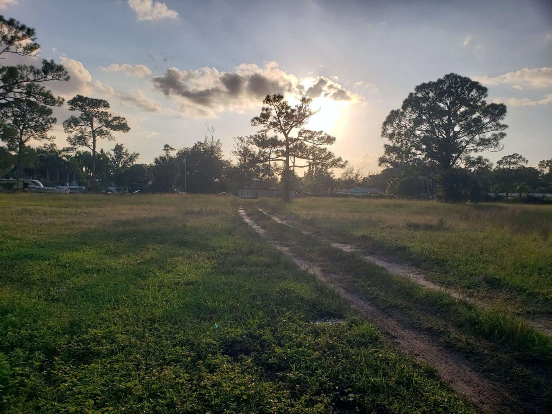 House in Rainbow Lakes, Florida 11621175