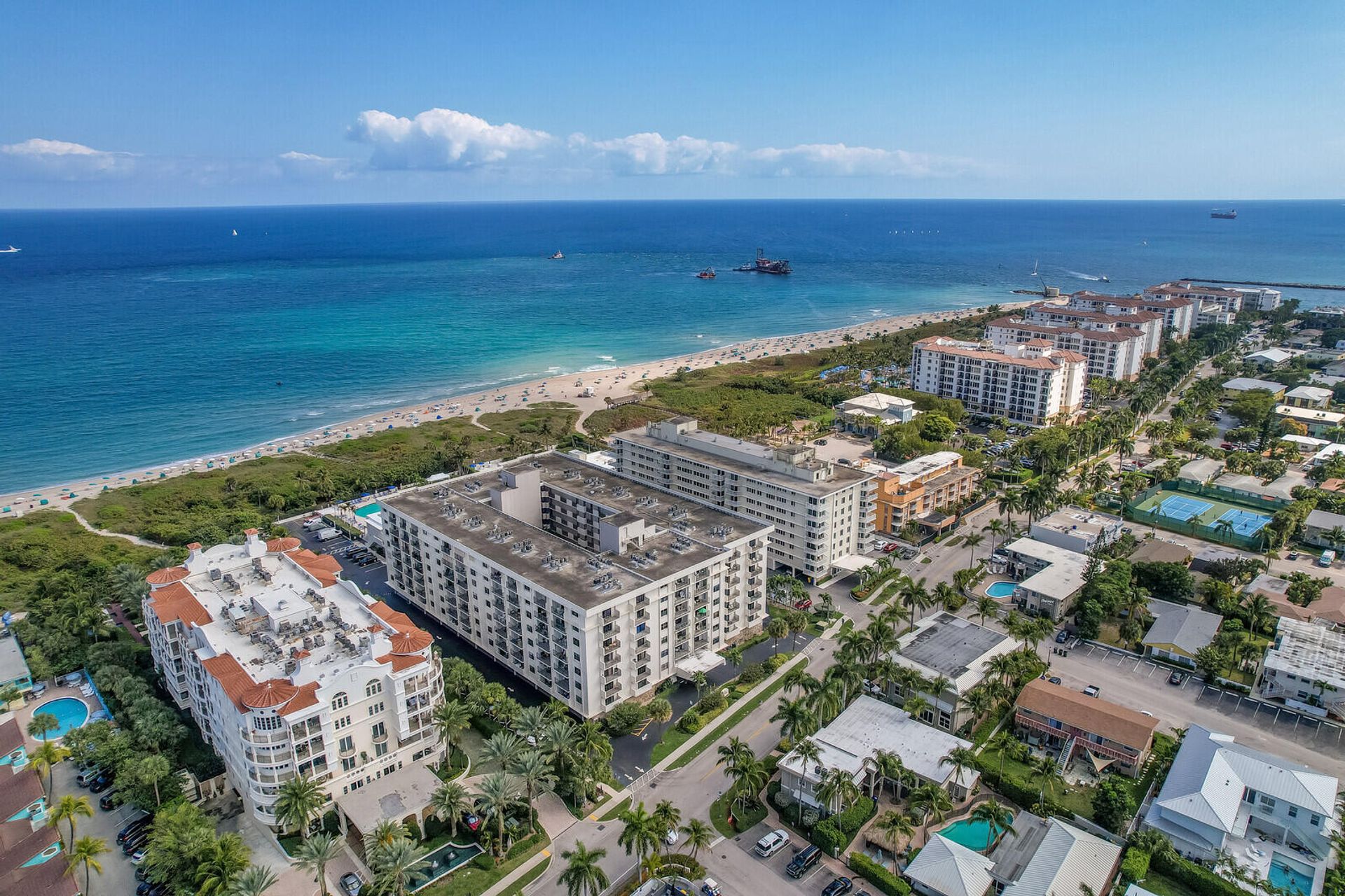 Condominio en Palm Beach Shores, Florida 11621203