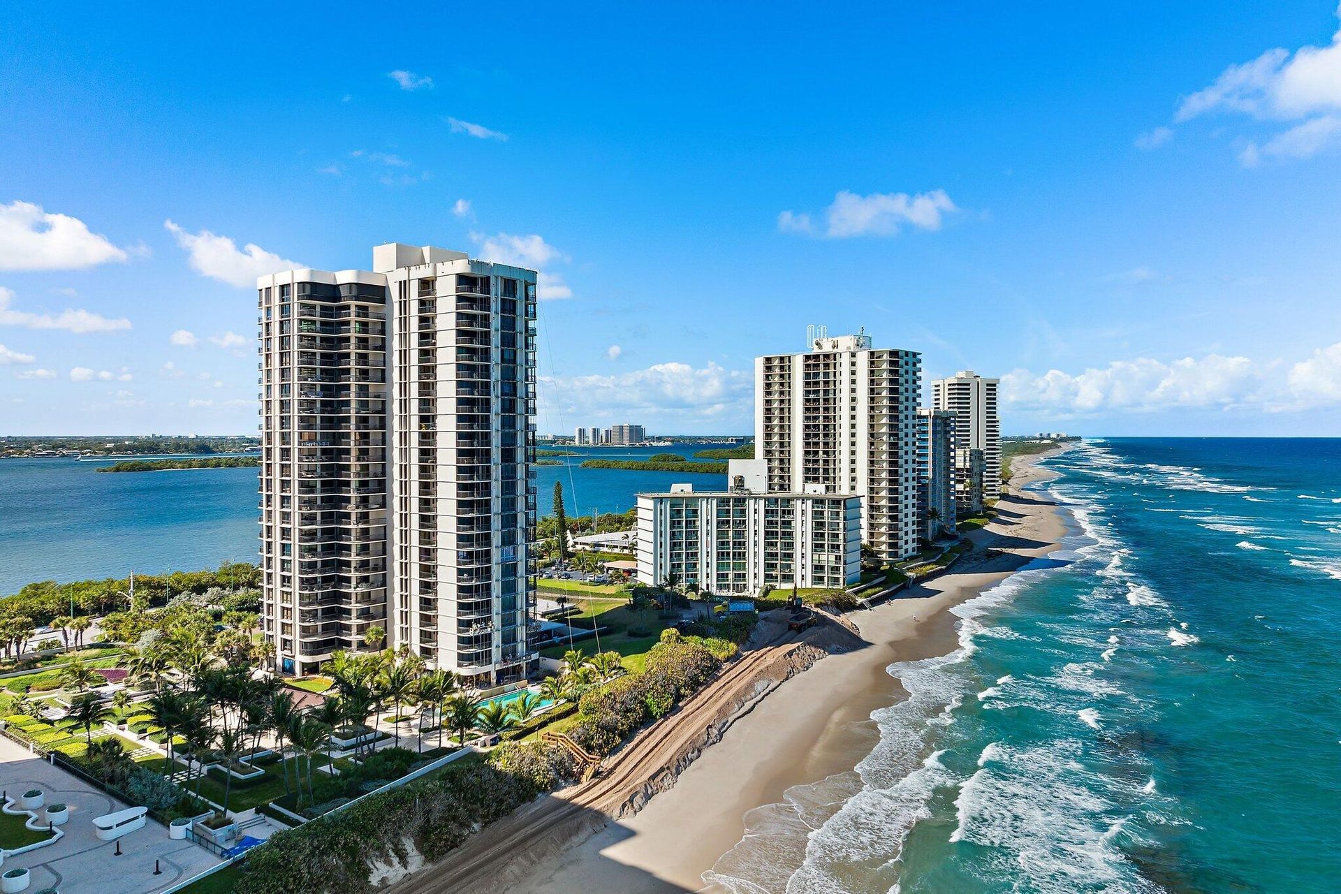 קוֹנדוֹמִינִיוֹן ב Riviera Beach, Florida 11621282