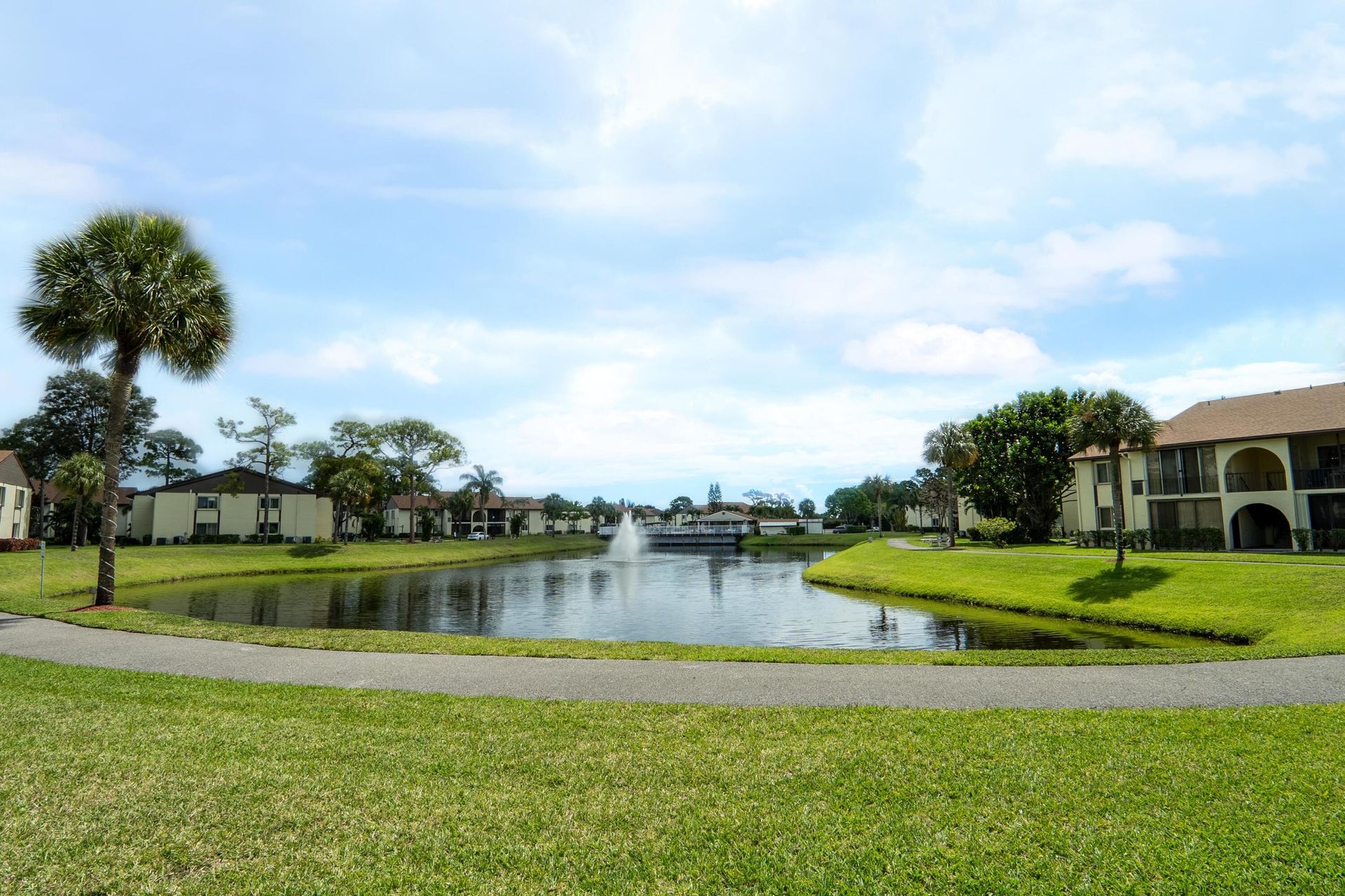 Condominium in Greenacres, Florida 11621300