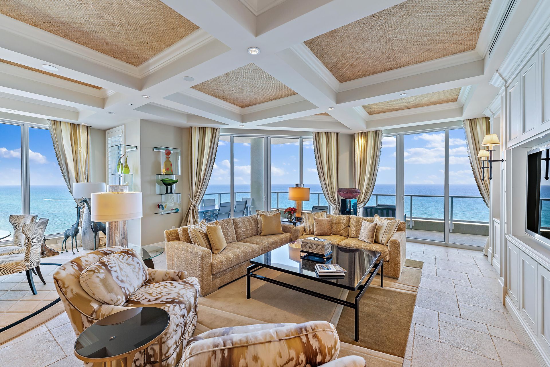 Condominium in Palm Beach Shores, Florida 11621424