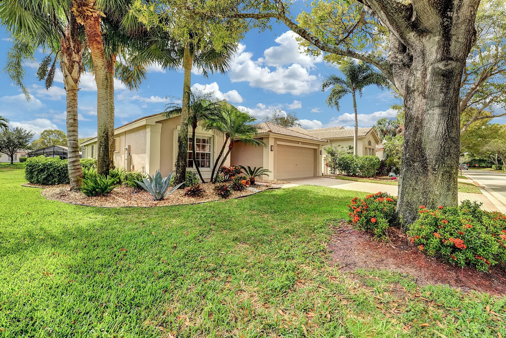 Residential in Boynton Beach, Florida 11621430