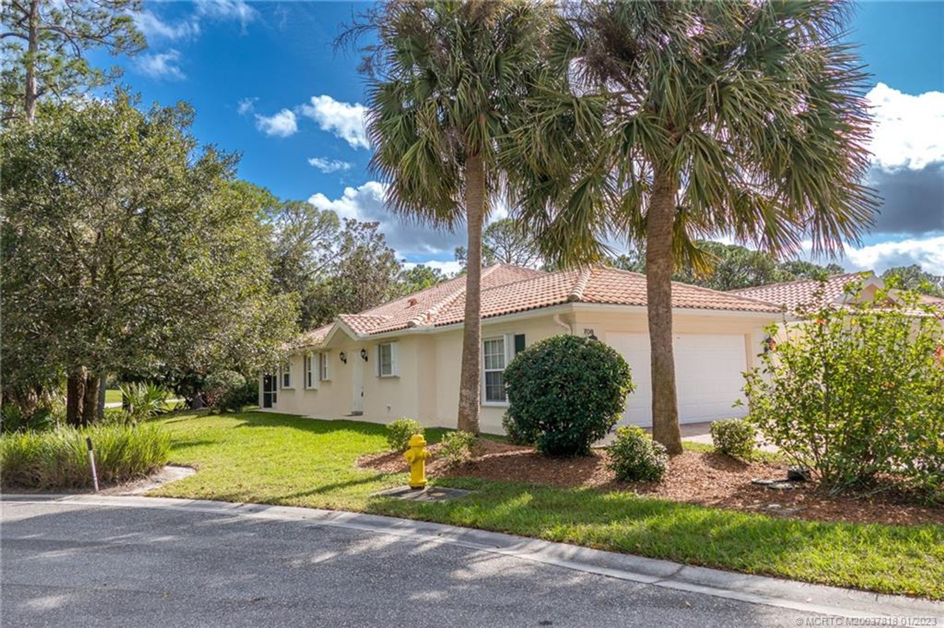 House in Stuart, Florida 11621490