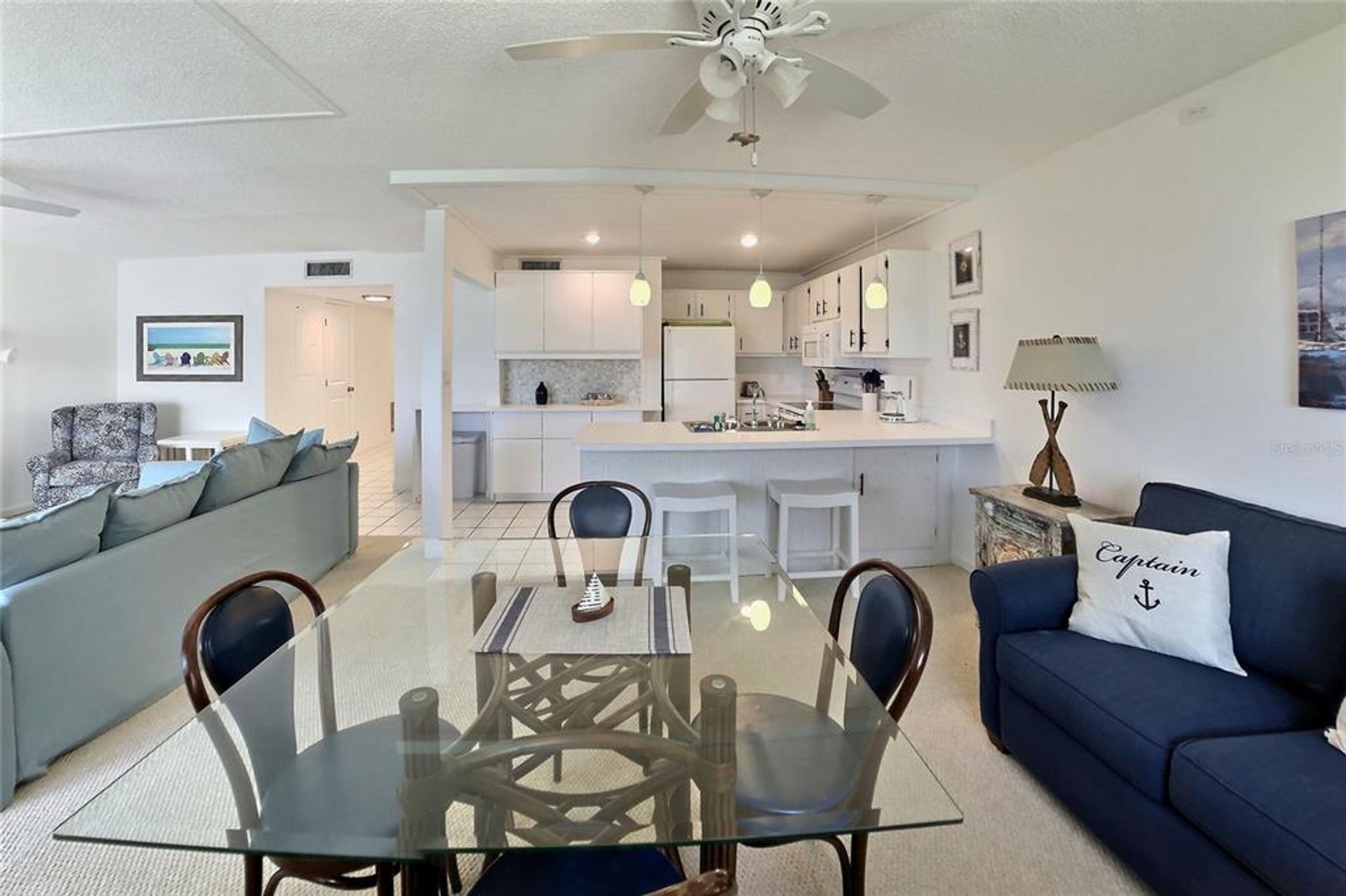 Condominium in New Smyrna Beach, Florida 11621561