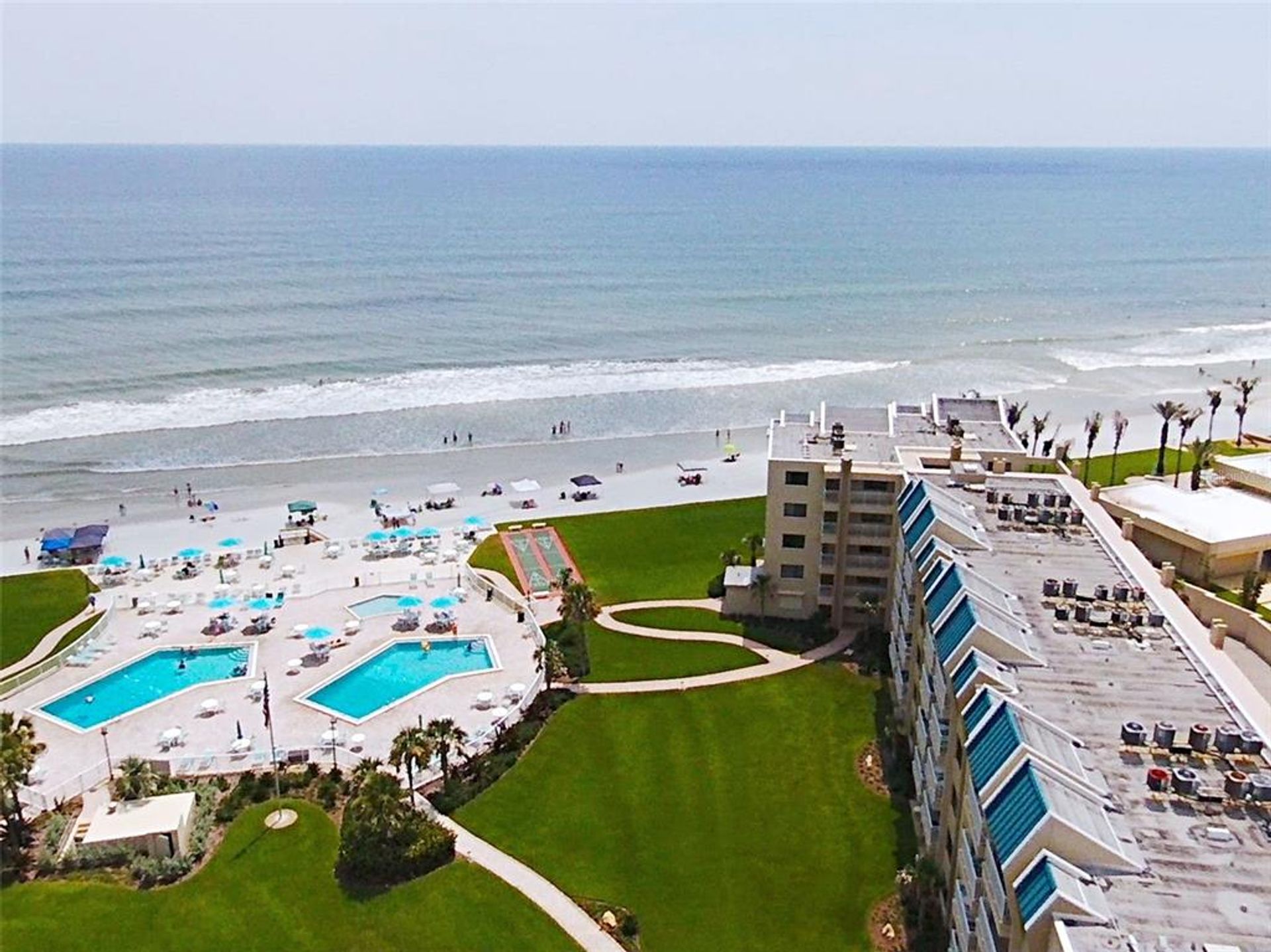 Condominium in New Smyrna Beach, Florida 11621561