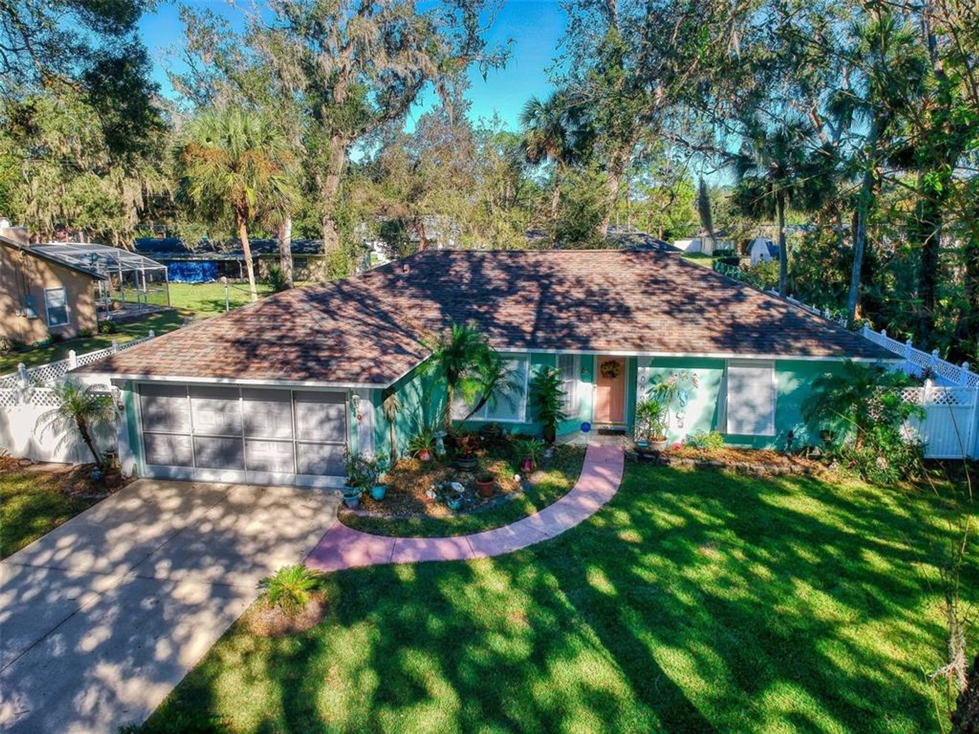 House in Edgewater, Florida 11621566