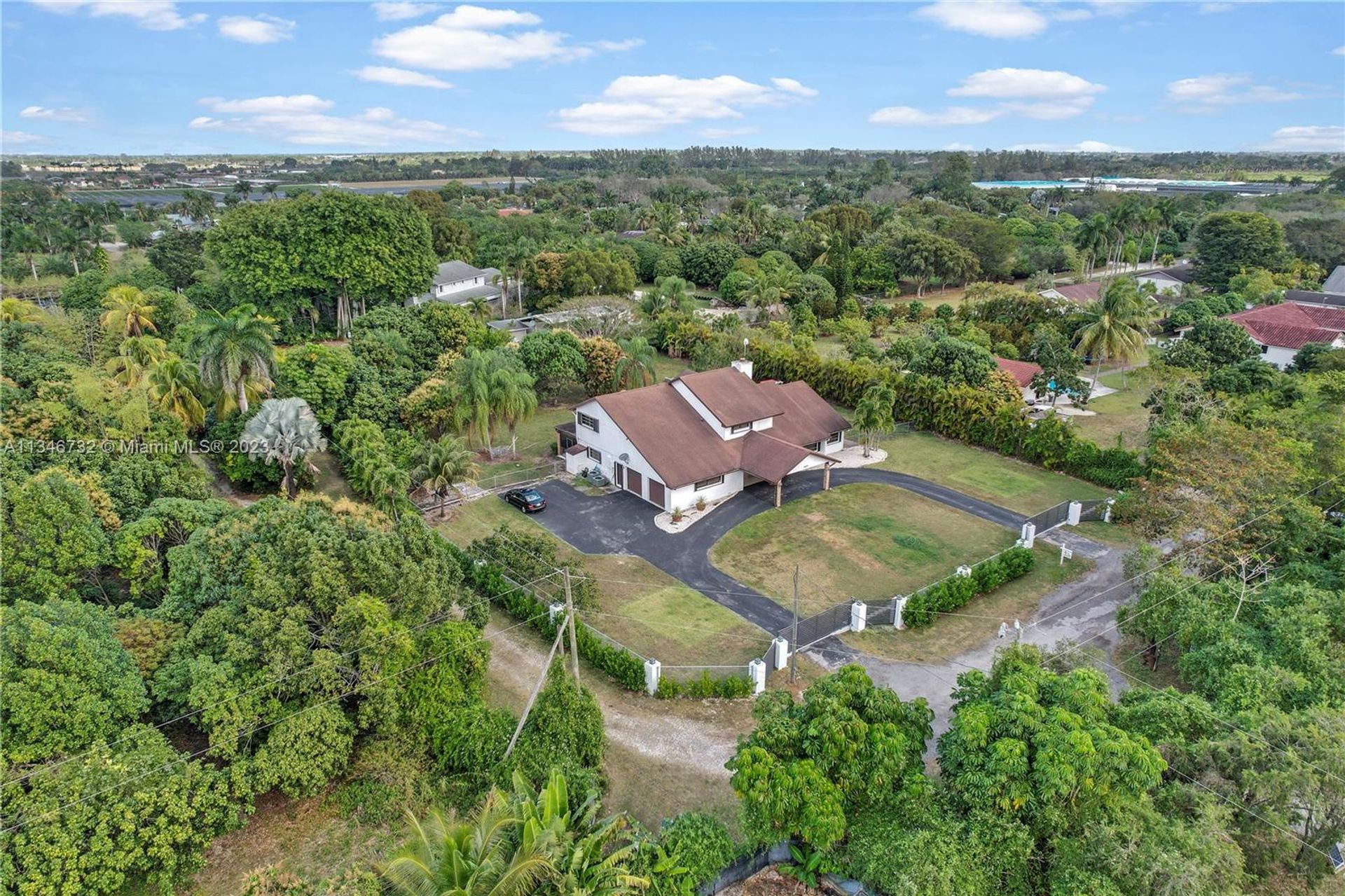 жилой дом в Homestead, Florida 11621618