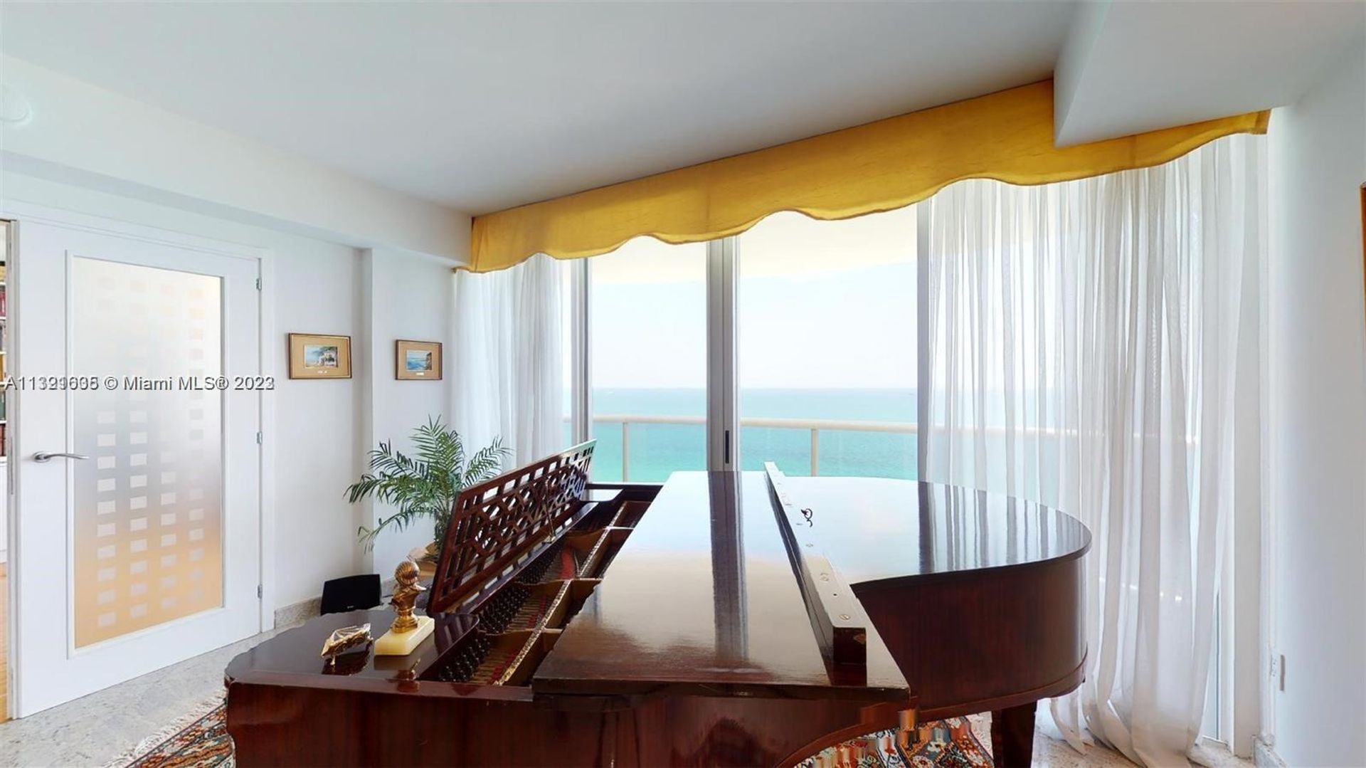 公寓 在 Sunny Isles Beach, Florida 11621640