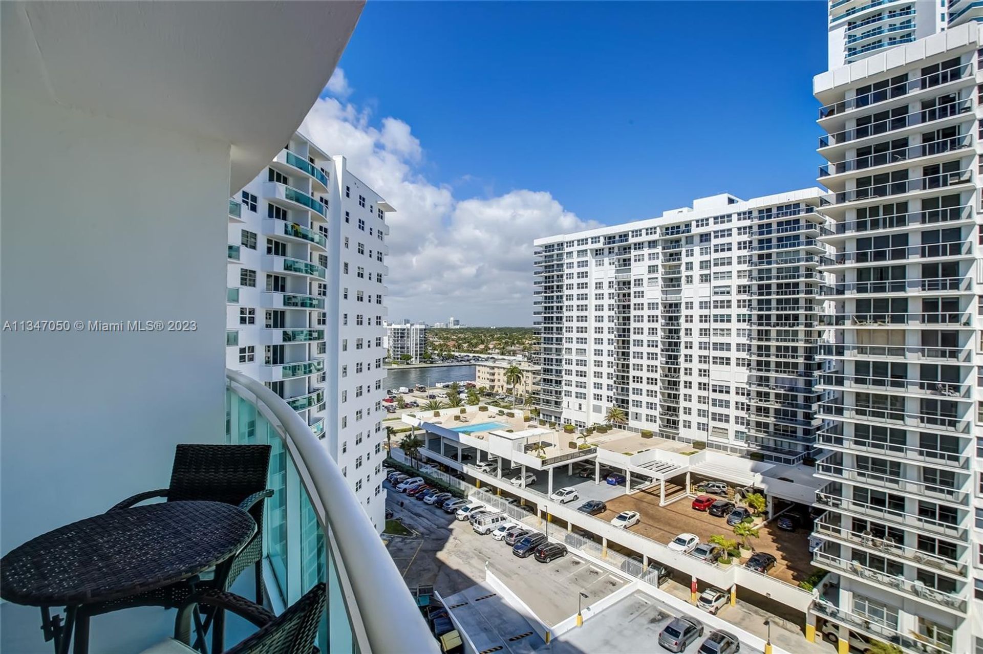 Συγκυριαρχία σε Hollywood, Florida 11621650