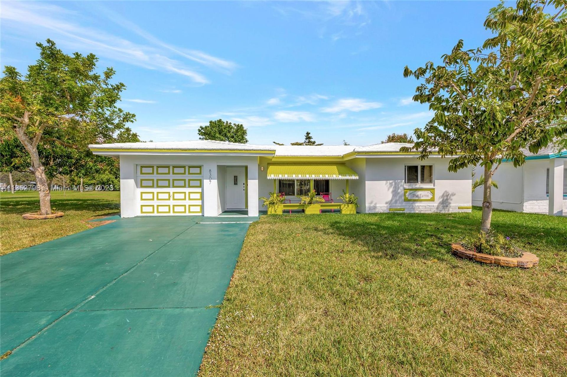 House in Tamarac, Florida 11621654