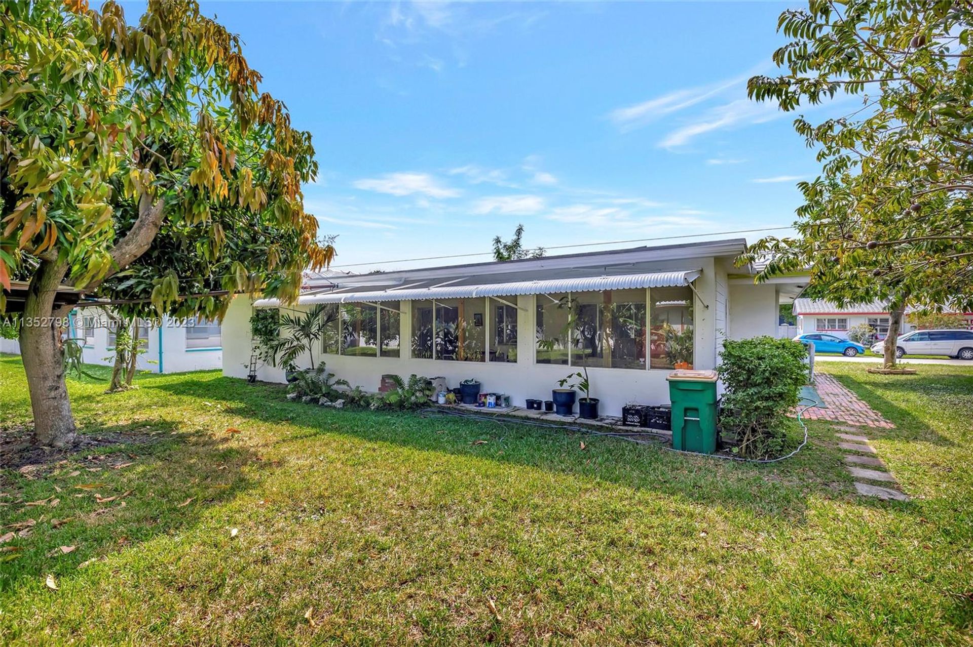 House in Tamarac, Florida 11621654