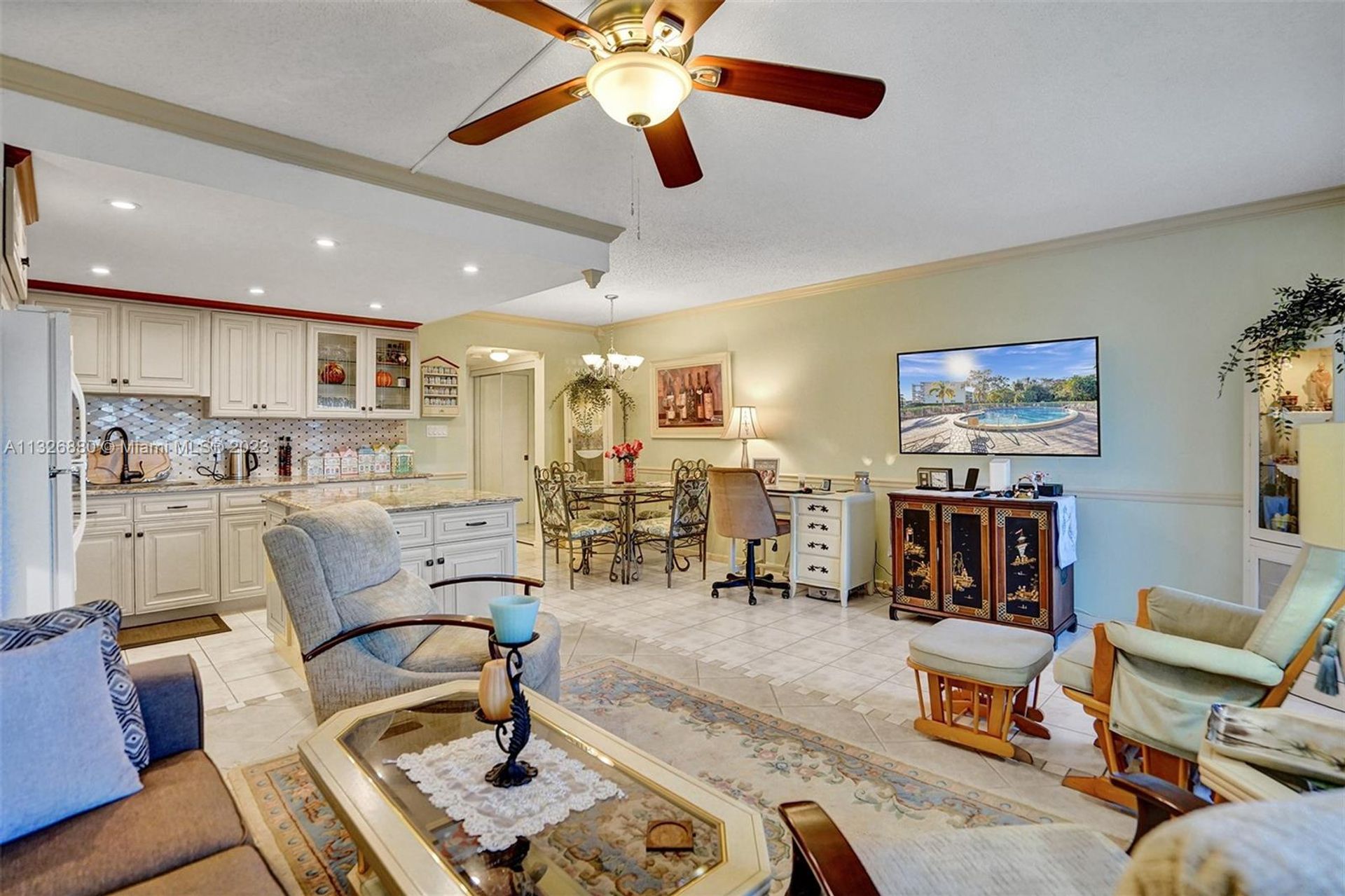 Condominium in West Deerfield-strand, Florida 11621678