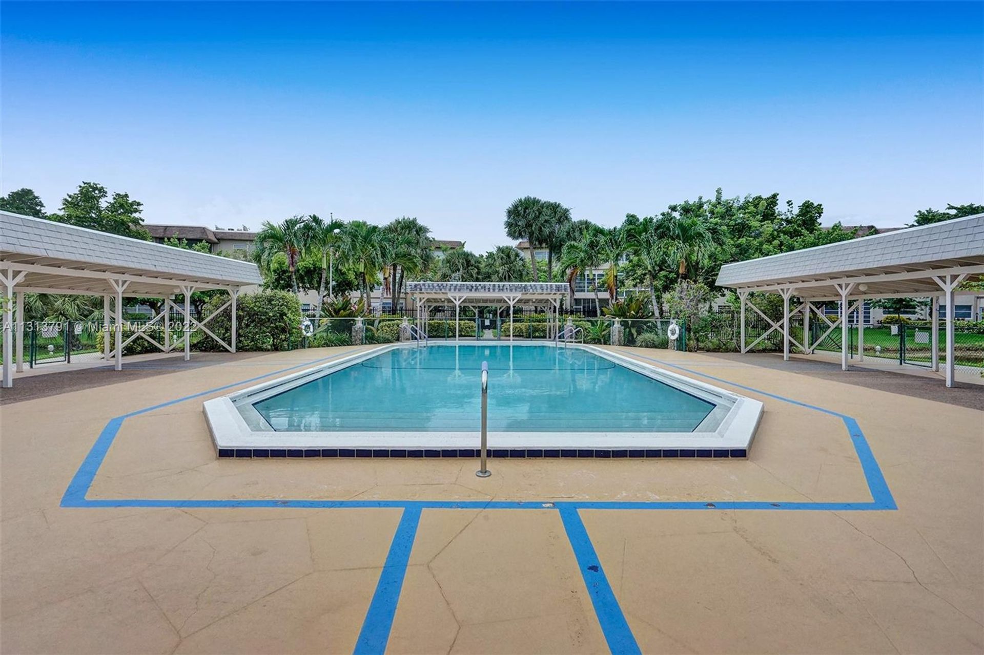 Condominio en Lauderdale Lakes, Florida 11621691