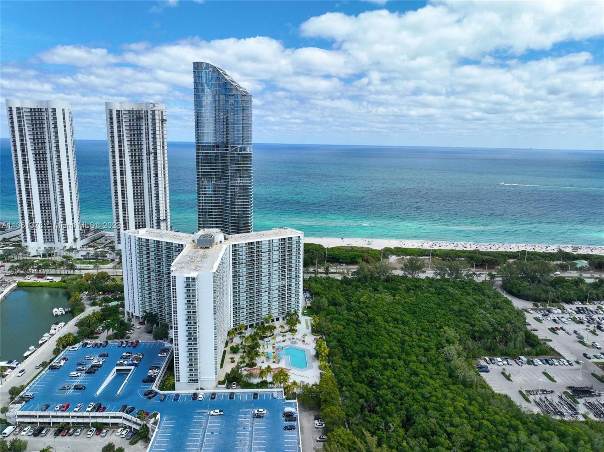 Kondominium di Sunny Isles Beach, Florida 11621702