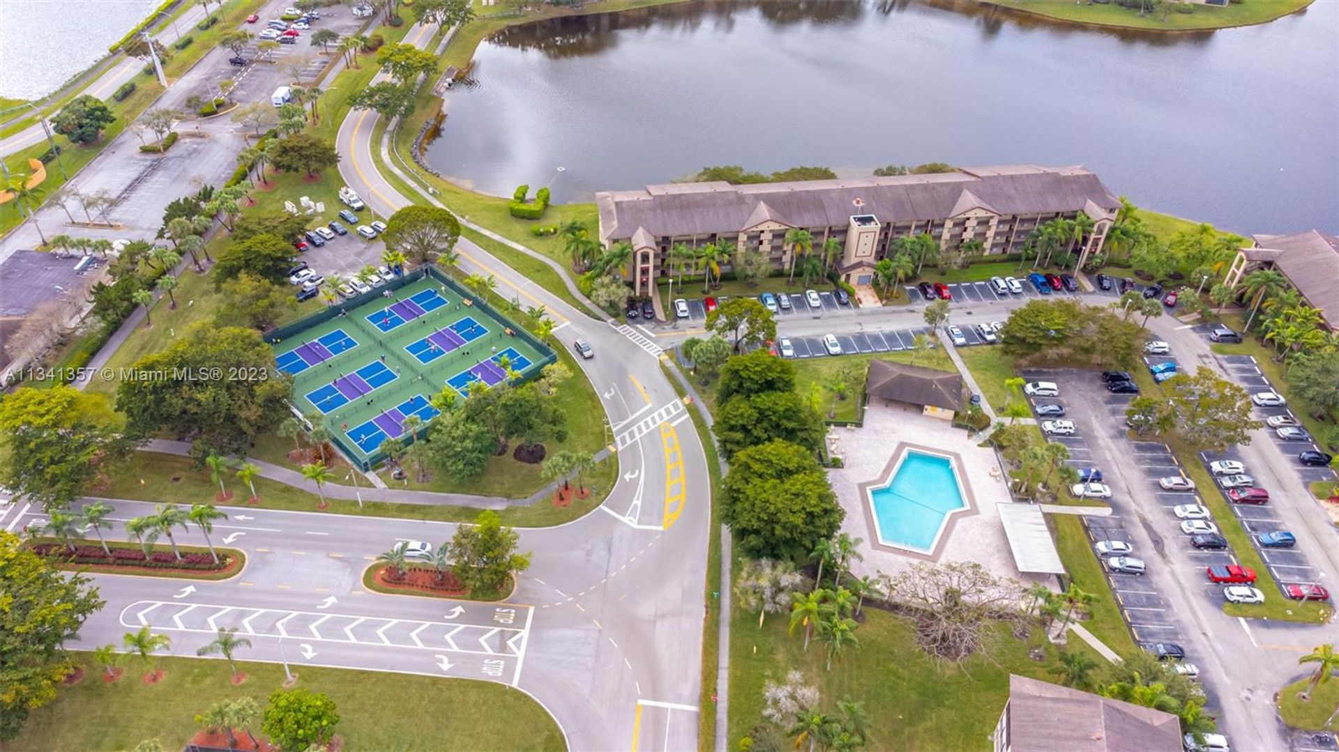 Condominio en Pembroke Pines, Florida 11621727