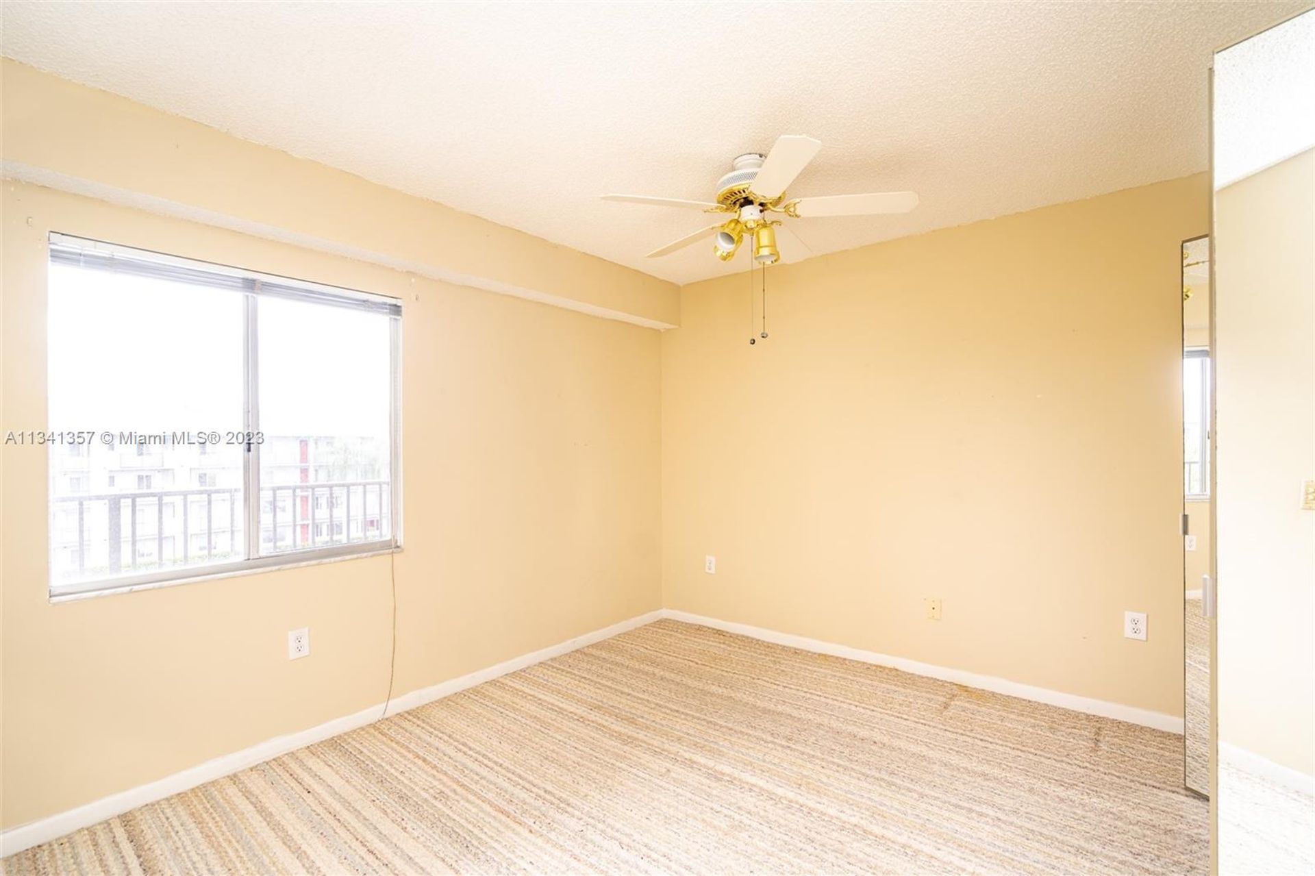 Condominio nel Pembroke Pines, Florida 11621727