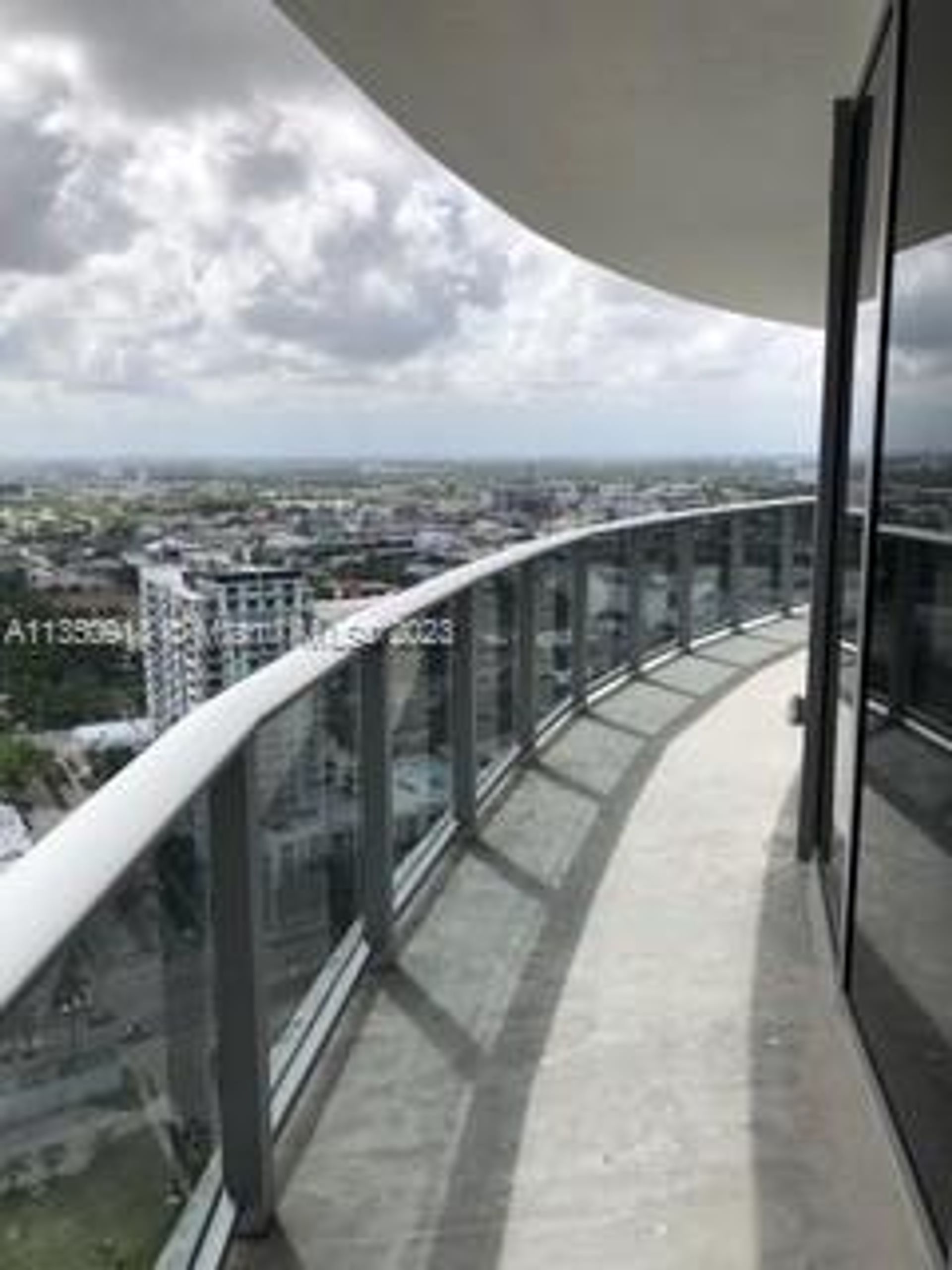 सम्मिलित में Miami, Florida 11621786